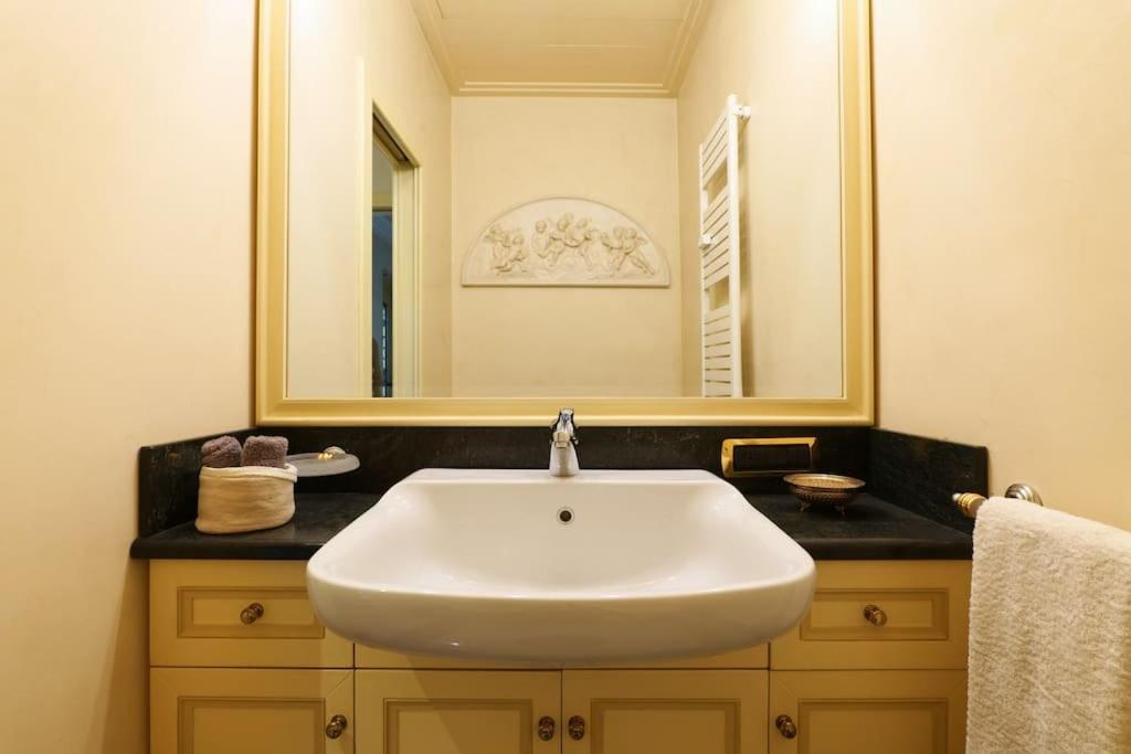 centro extra luxory apartment with terrace
