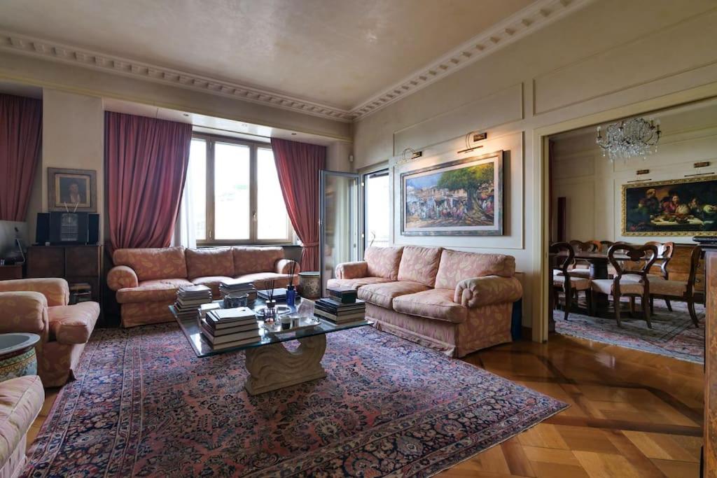 centro extra luxory apartment with terrace