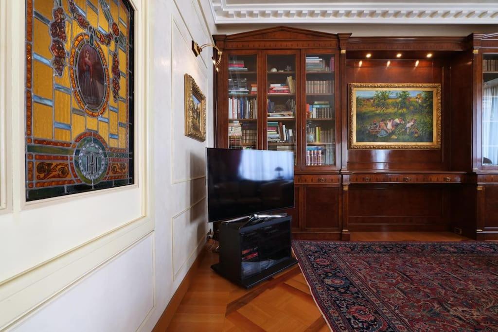 centro extra luxory apartment with terrace
