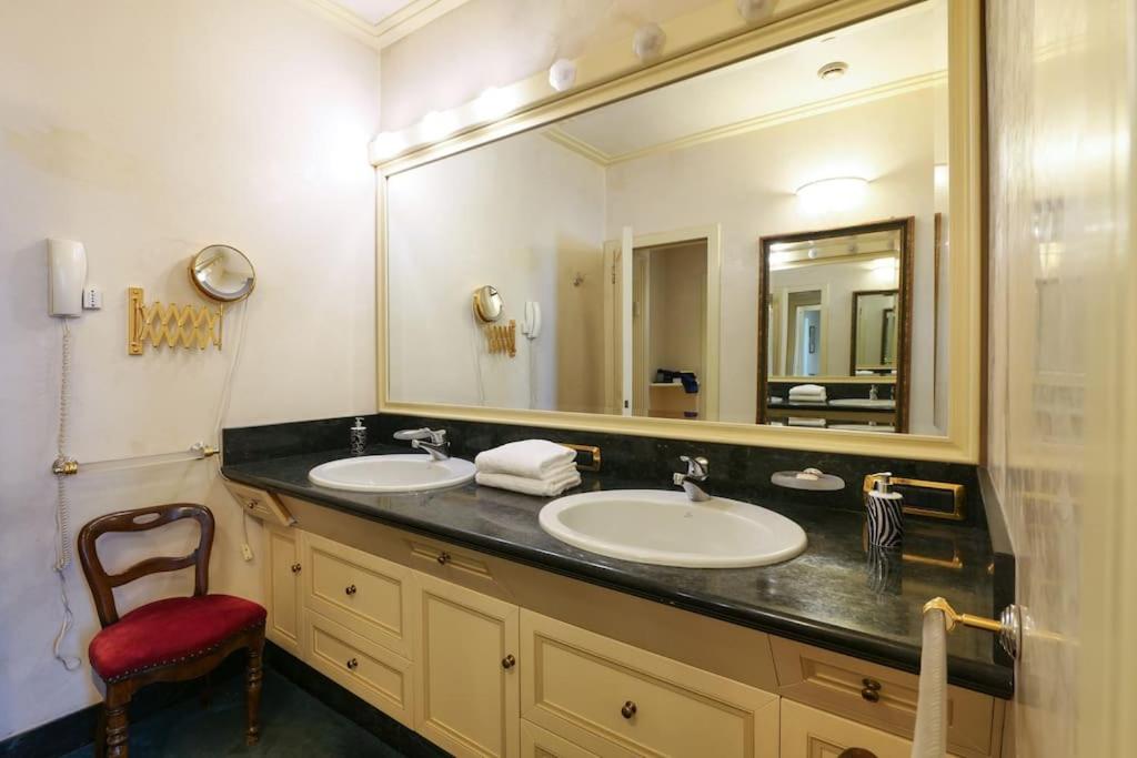 centro extra luxory apartment with terrace