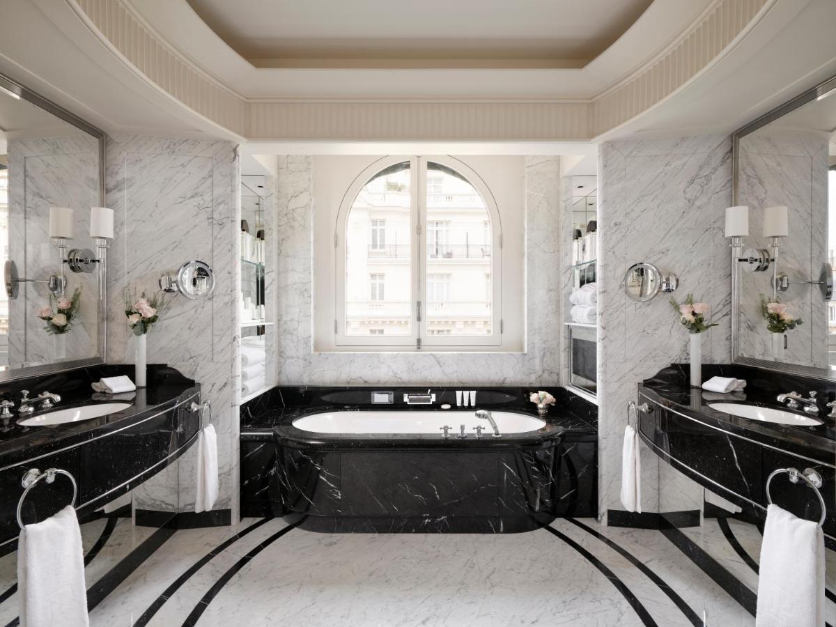 The Peninsula Paris 34