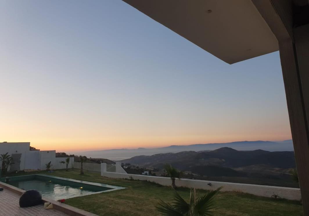 Villa Beni Mejmel avec vue exceptionnelle