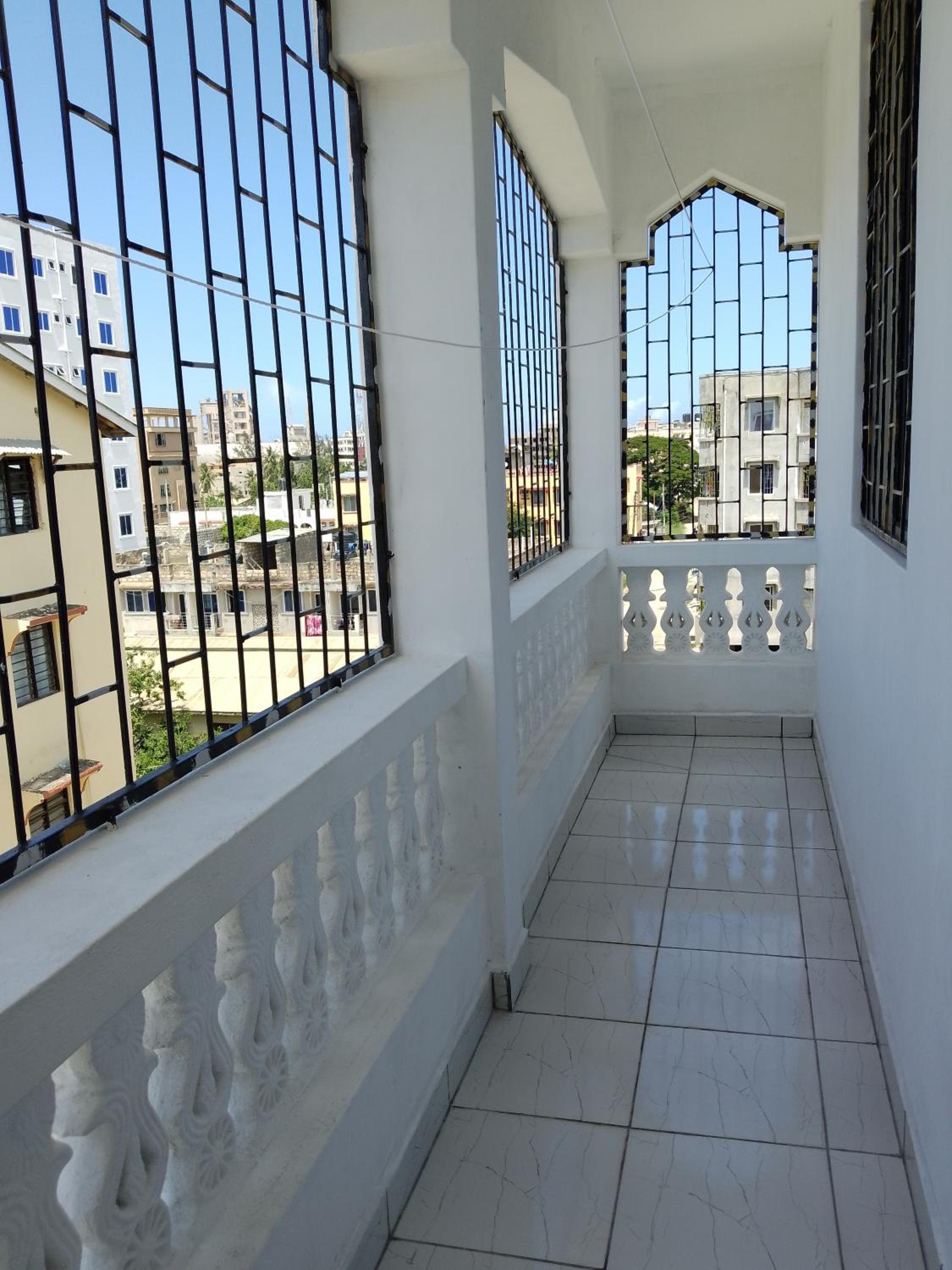 White Coffee luxury apartments