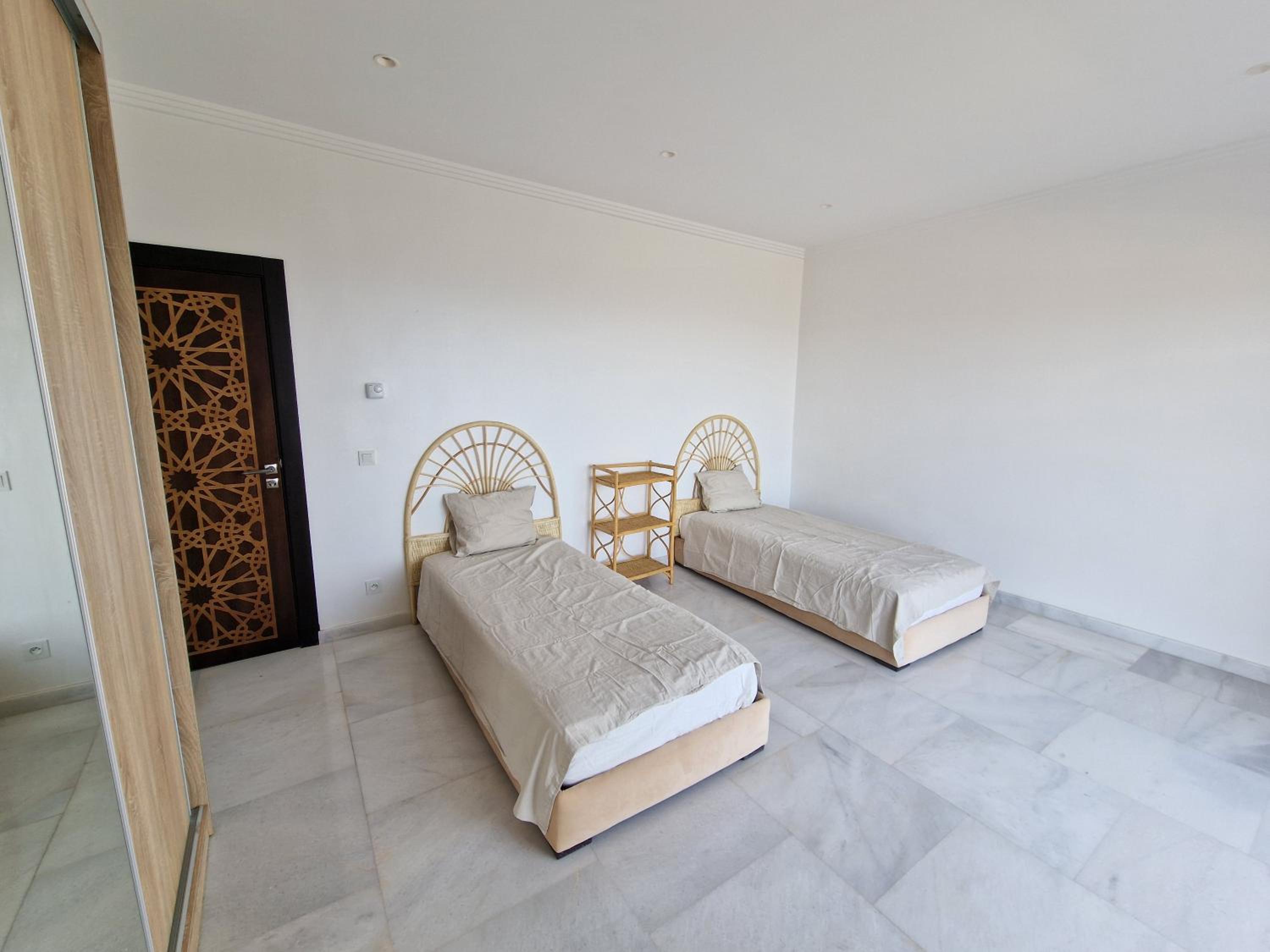 Villa Beni Mejmel avec vue exceptionnelle