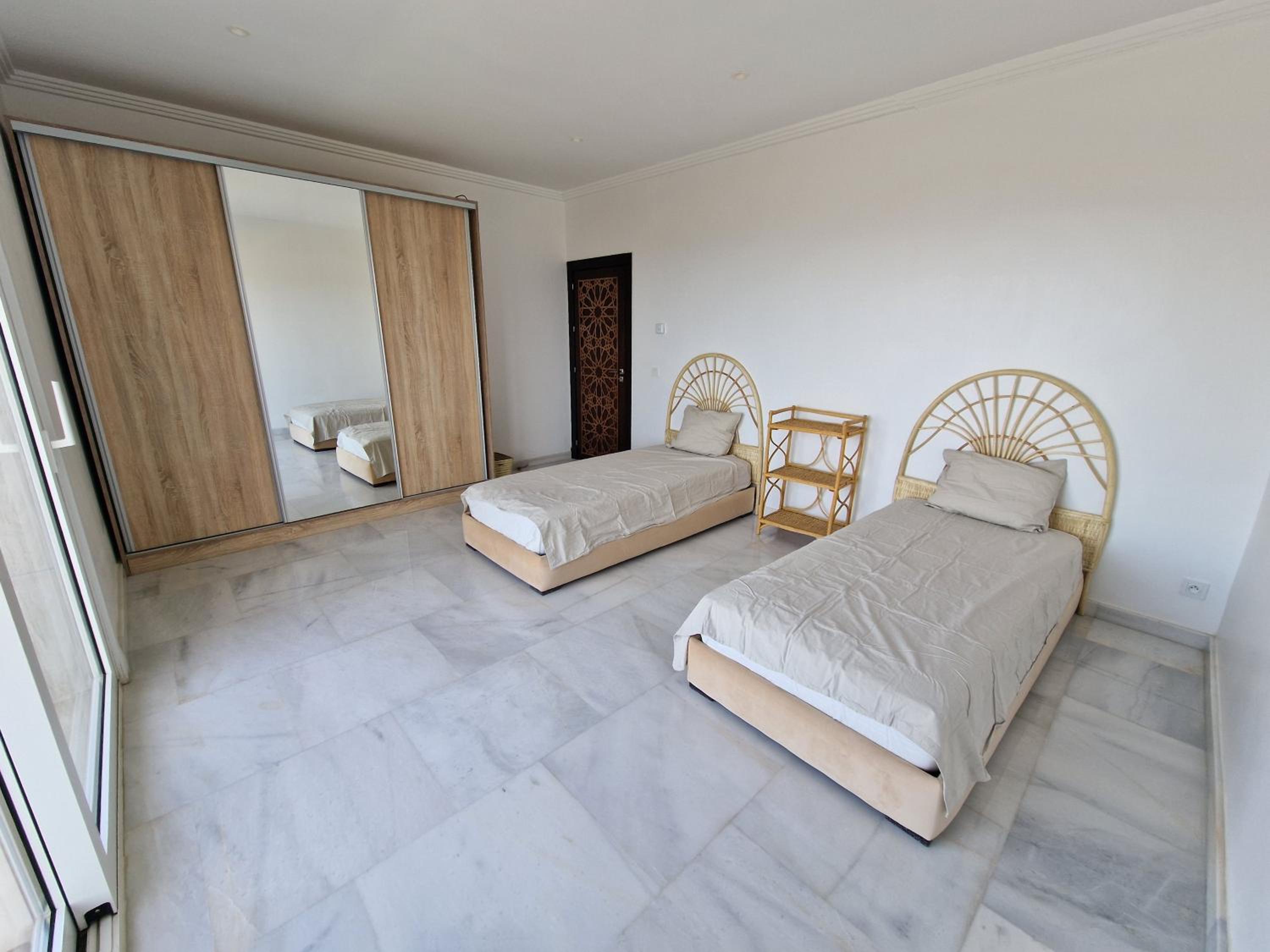 Villa Beni Mejmel avec vue exceptionnelle