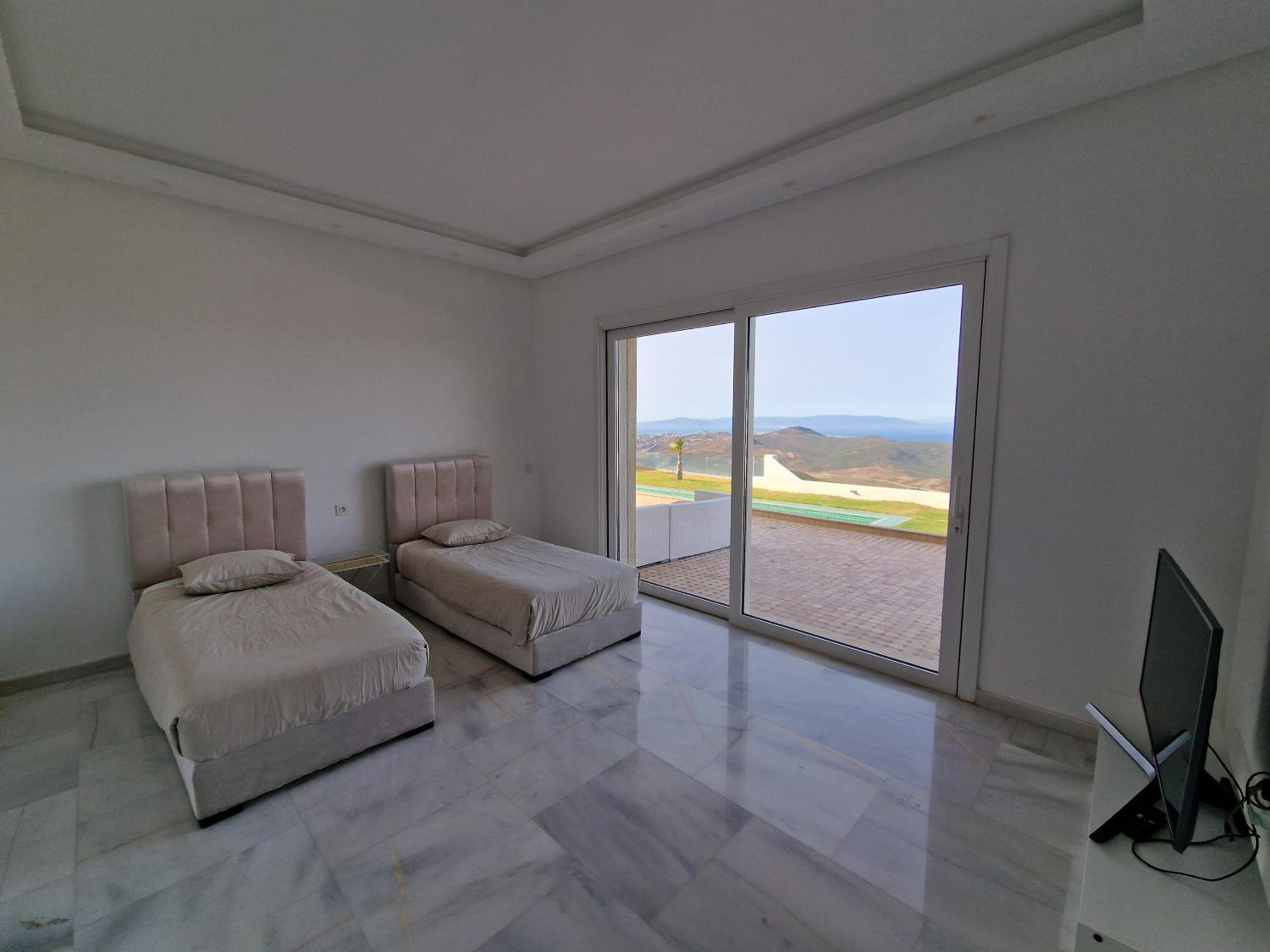 Villa Beni Mejmel avec vue exceptionnelle