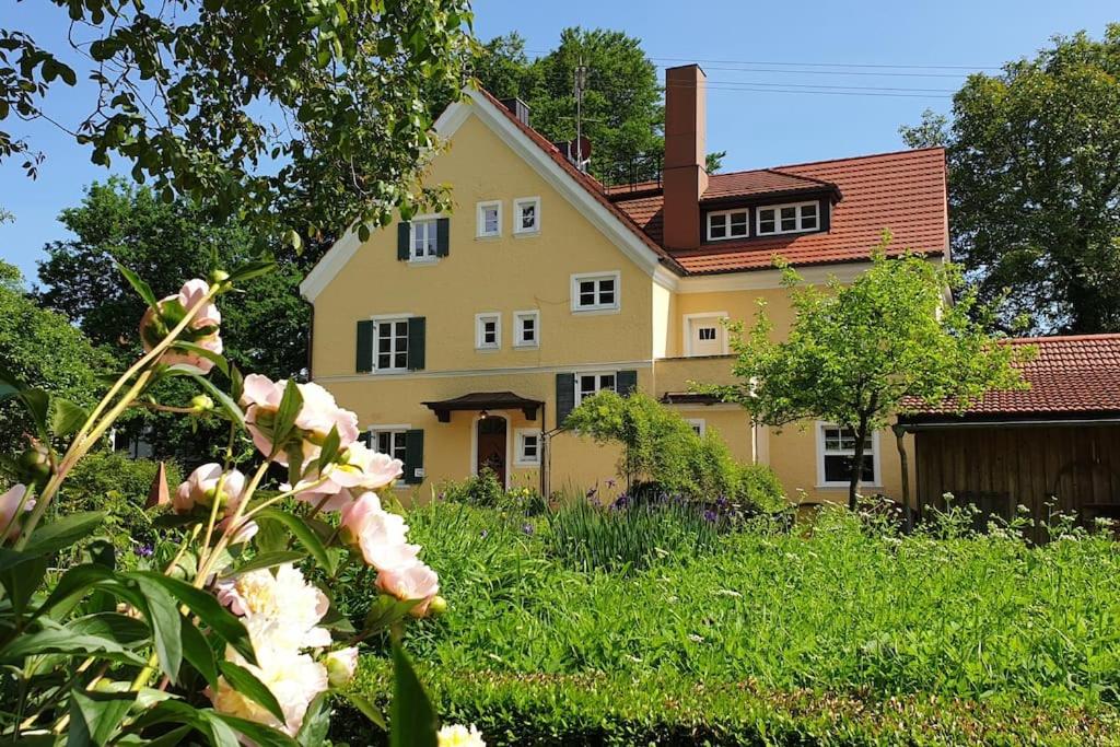 Ferienwohnung in der Villa Sana mit großem Garten