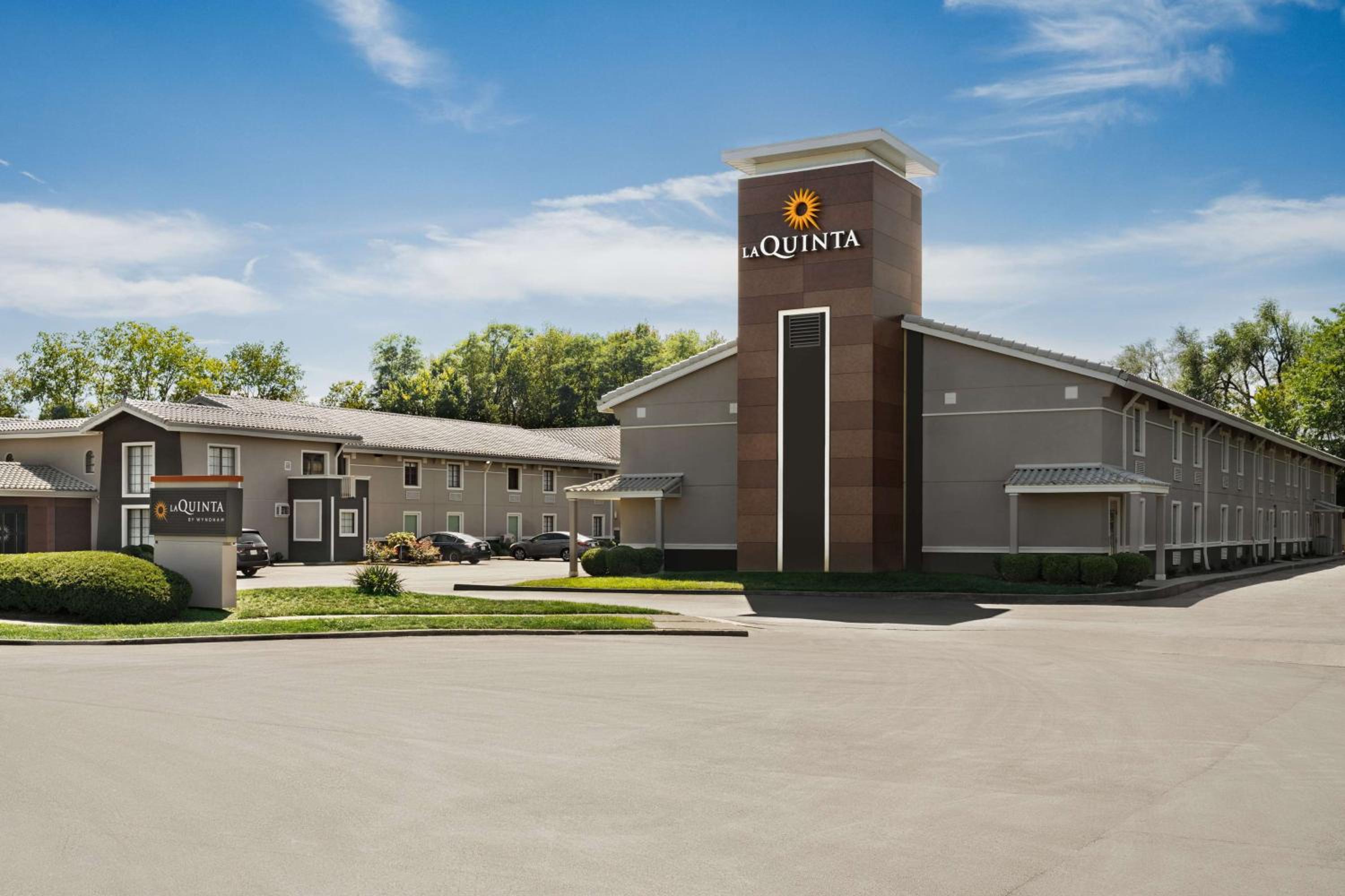 Lexington Vacations - La Quinta Inn Lexington-Horse Park - Property Image 13
