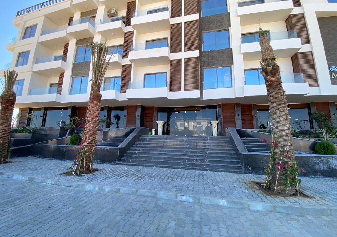 Hotel Peaceful 3BR, 2BA Escape 4 Pools, Wi-Fi, Onsite Shop & Onsite Restaurant near El Gouna - Image 1