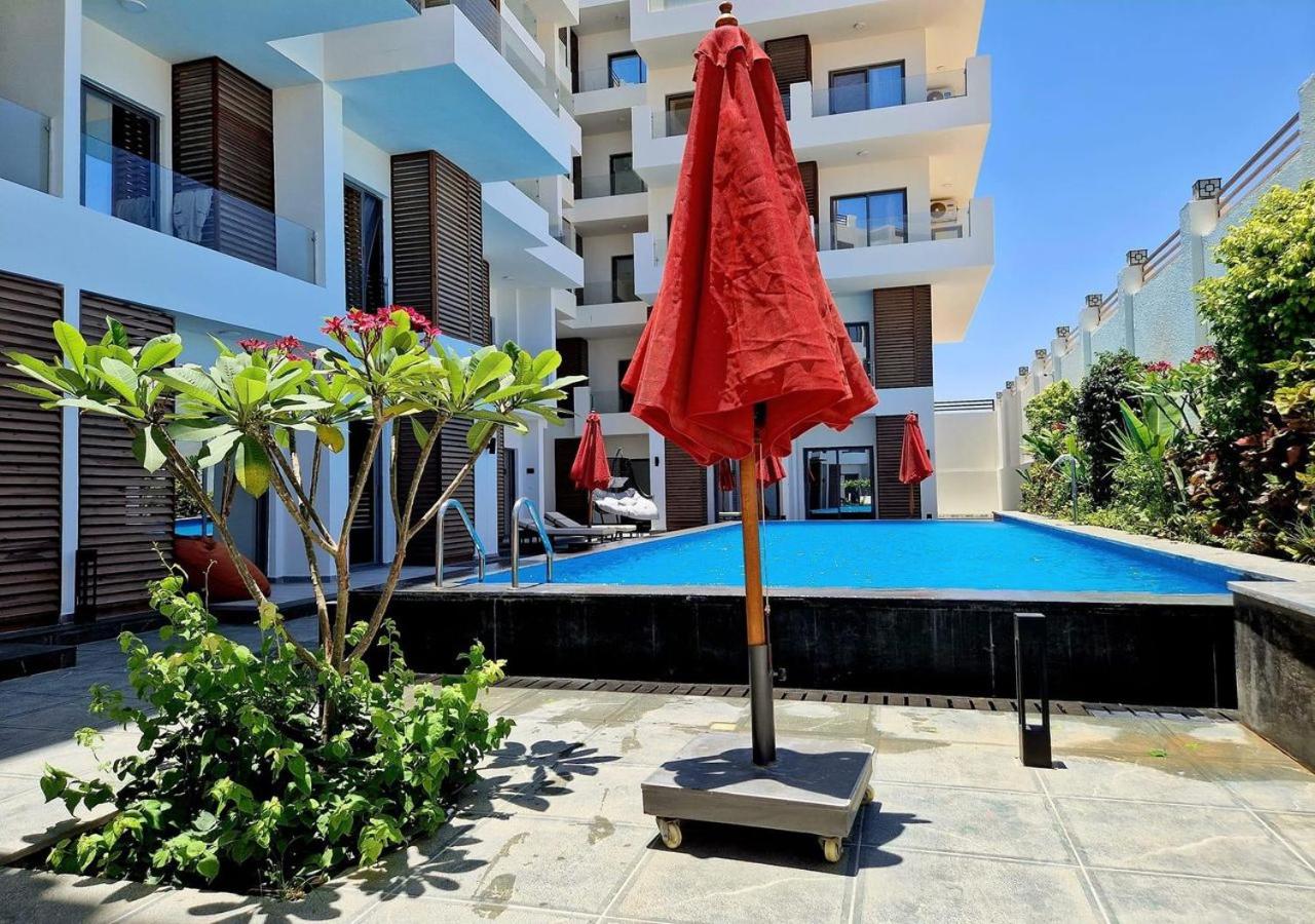 3BR 2BA Retreat with Four Pools Gym and Onsite Dining Close to El Gouna view 5