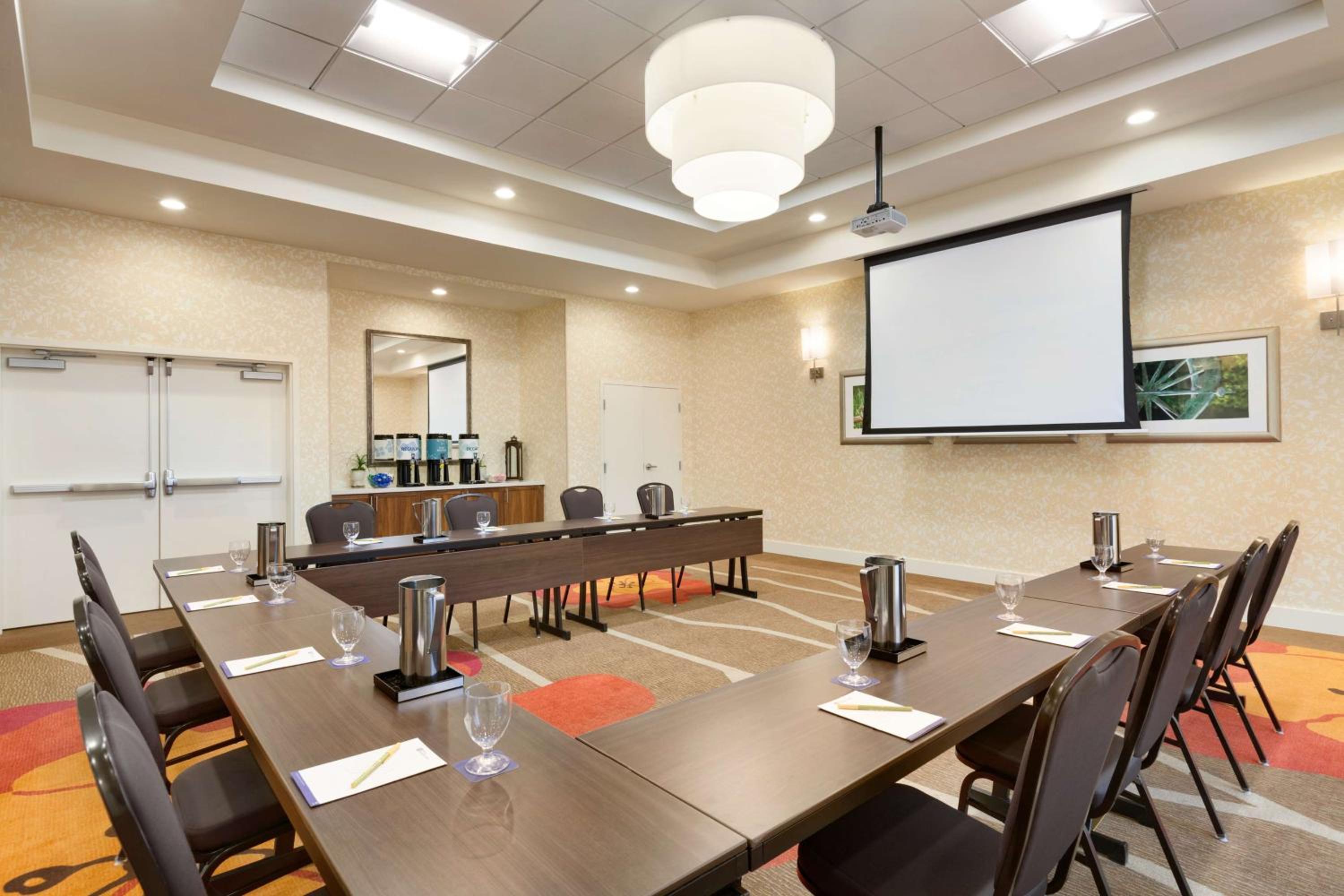 Medford Vacations - Hilton Garden Inn Medford - Property Image 12