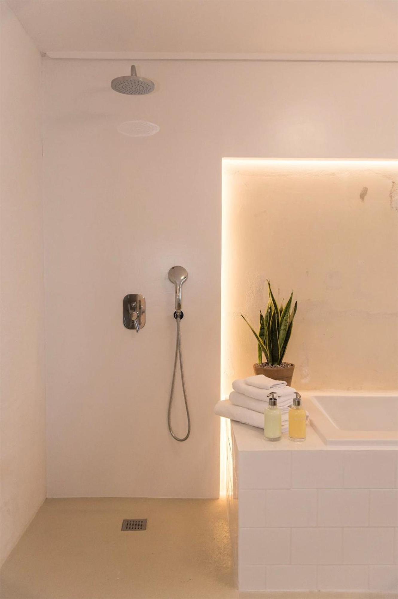 AM16 Suites Athens