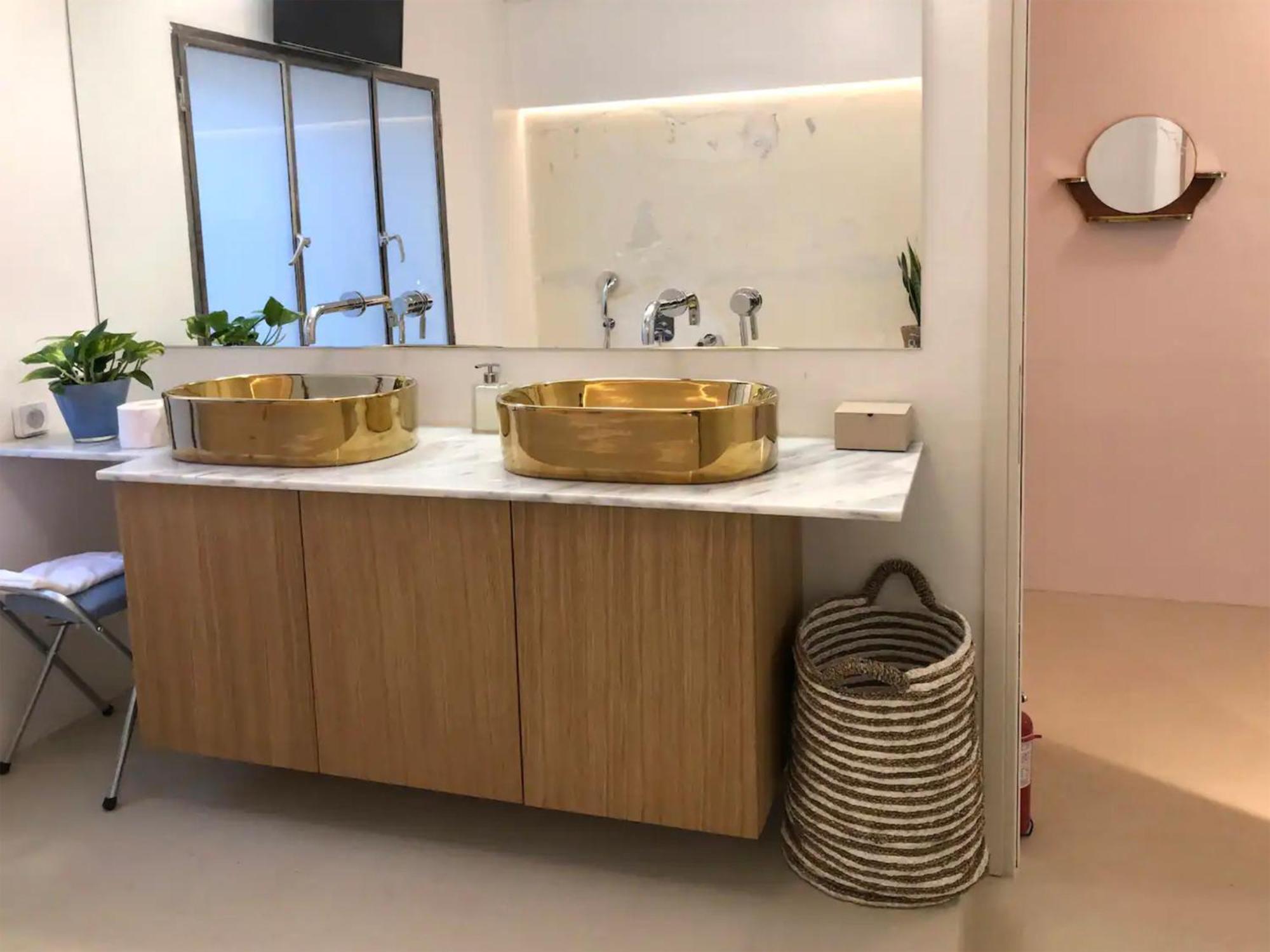 AM16 Suites Athens