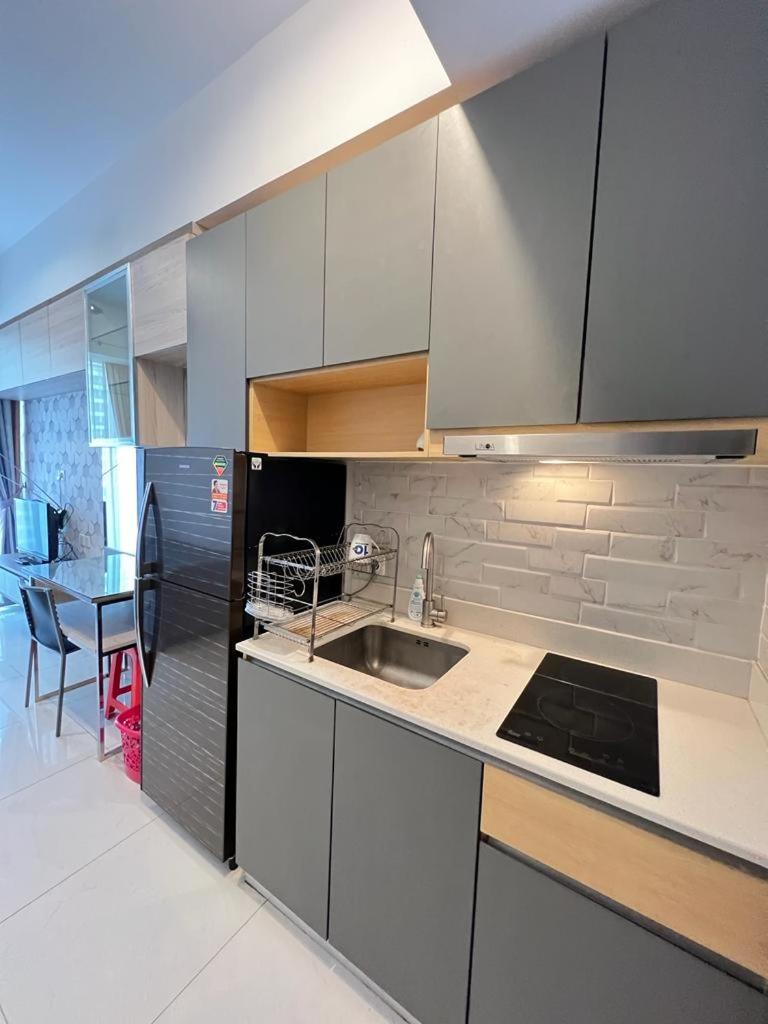 Gin Residence