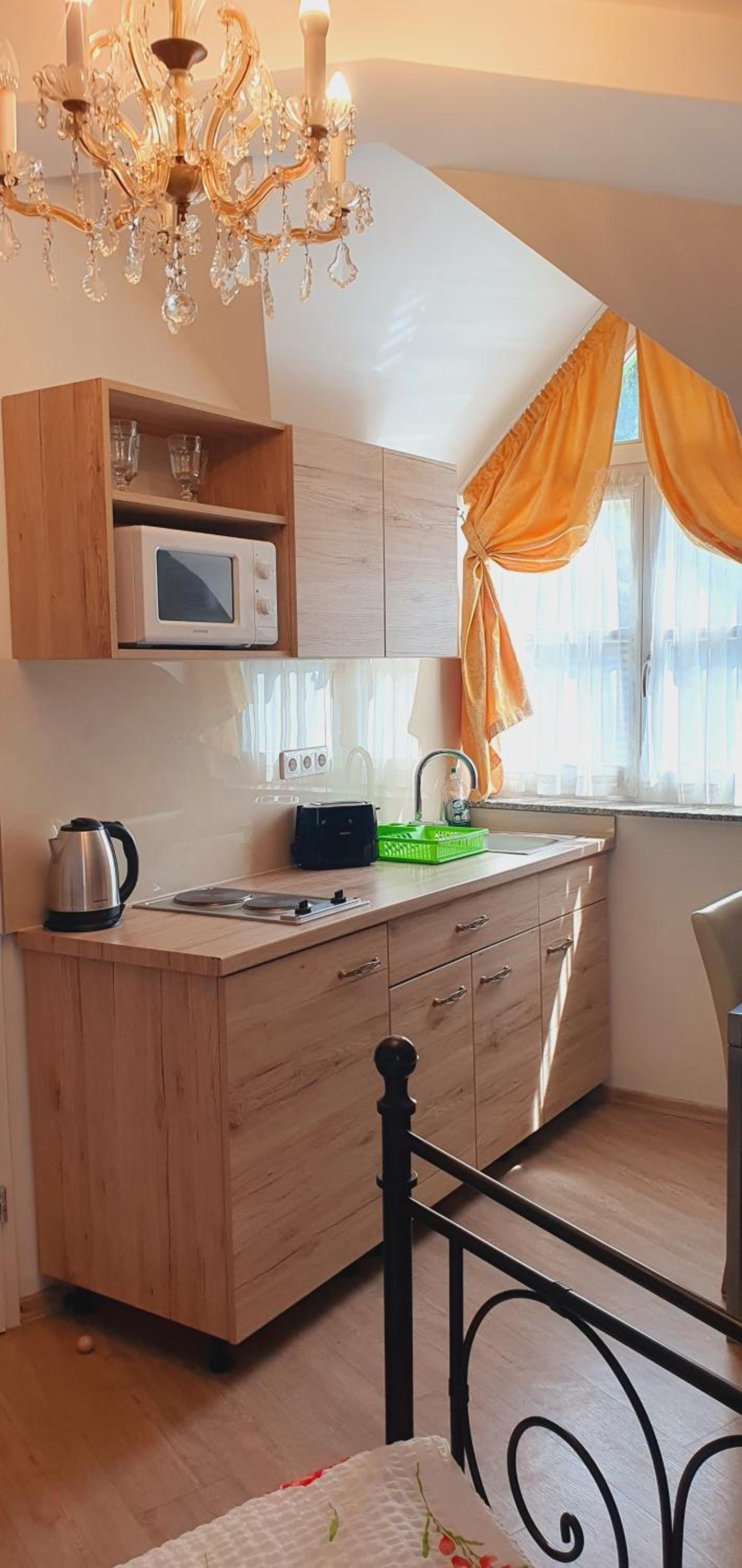 Karmelita Boutique Apartman - Image 2