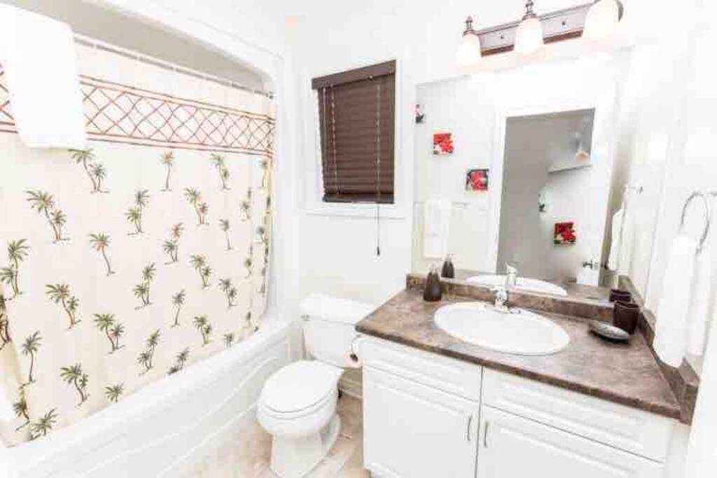 Beautiful Fallsview Home
