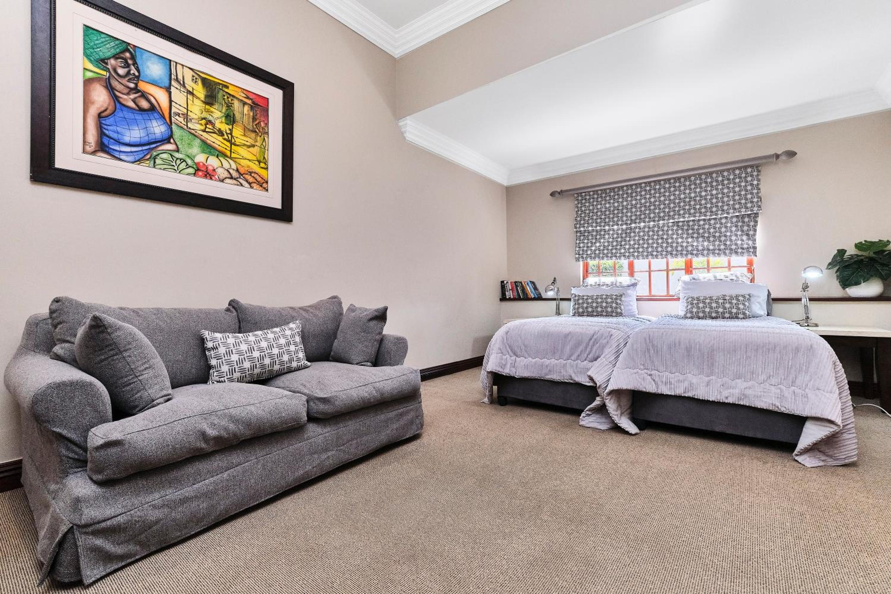 Rose Road Manor - Houghton Johannesburg
