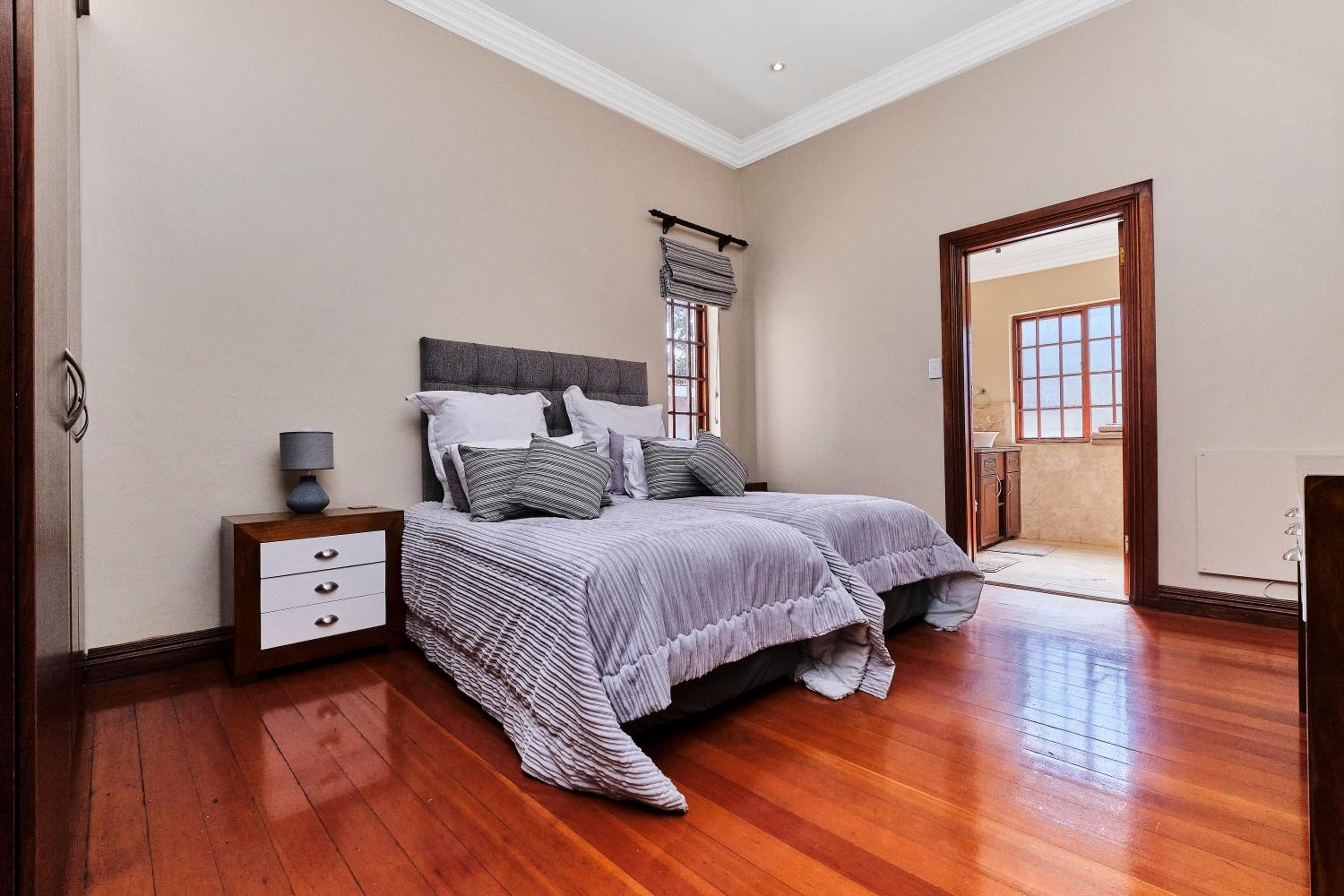 Rose Road Manor - Houghton Johannesburg