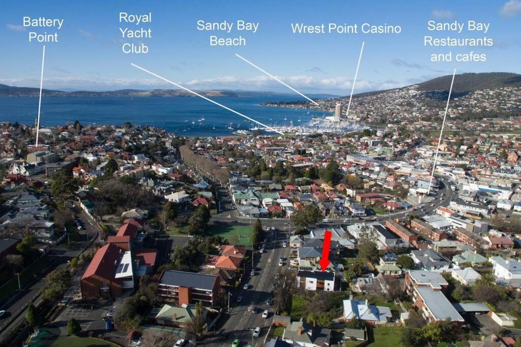 Modern Sandy Bay Apt - Close to Salamanca & CBD