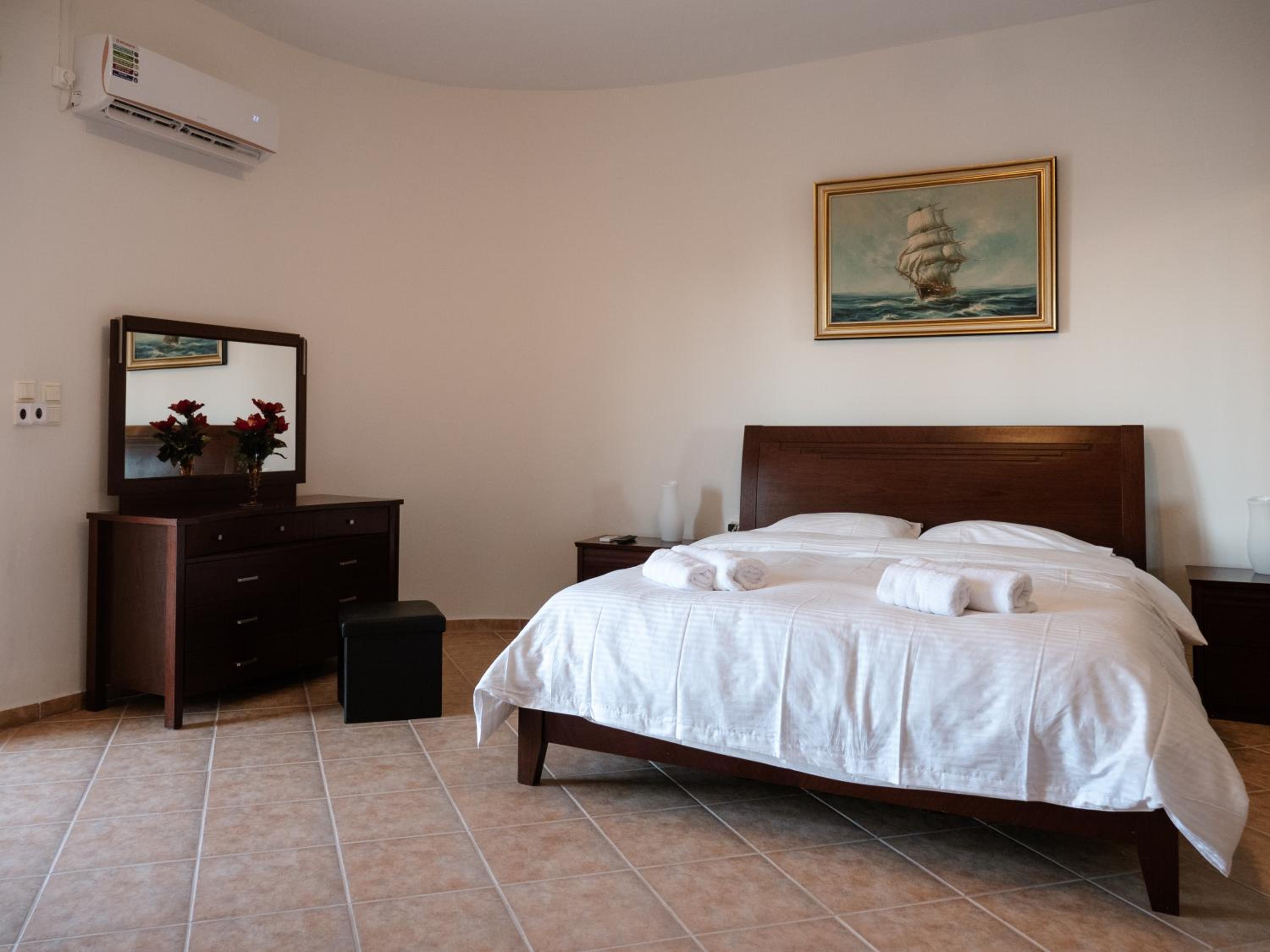 Villa Galinos