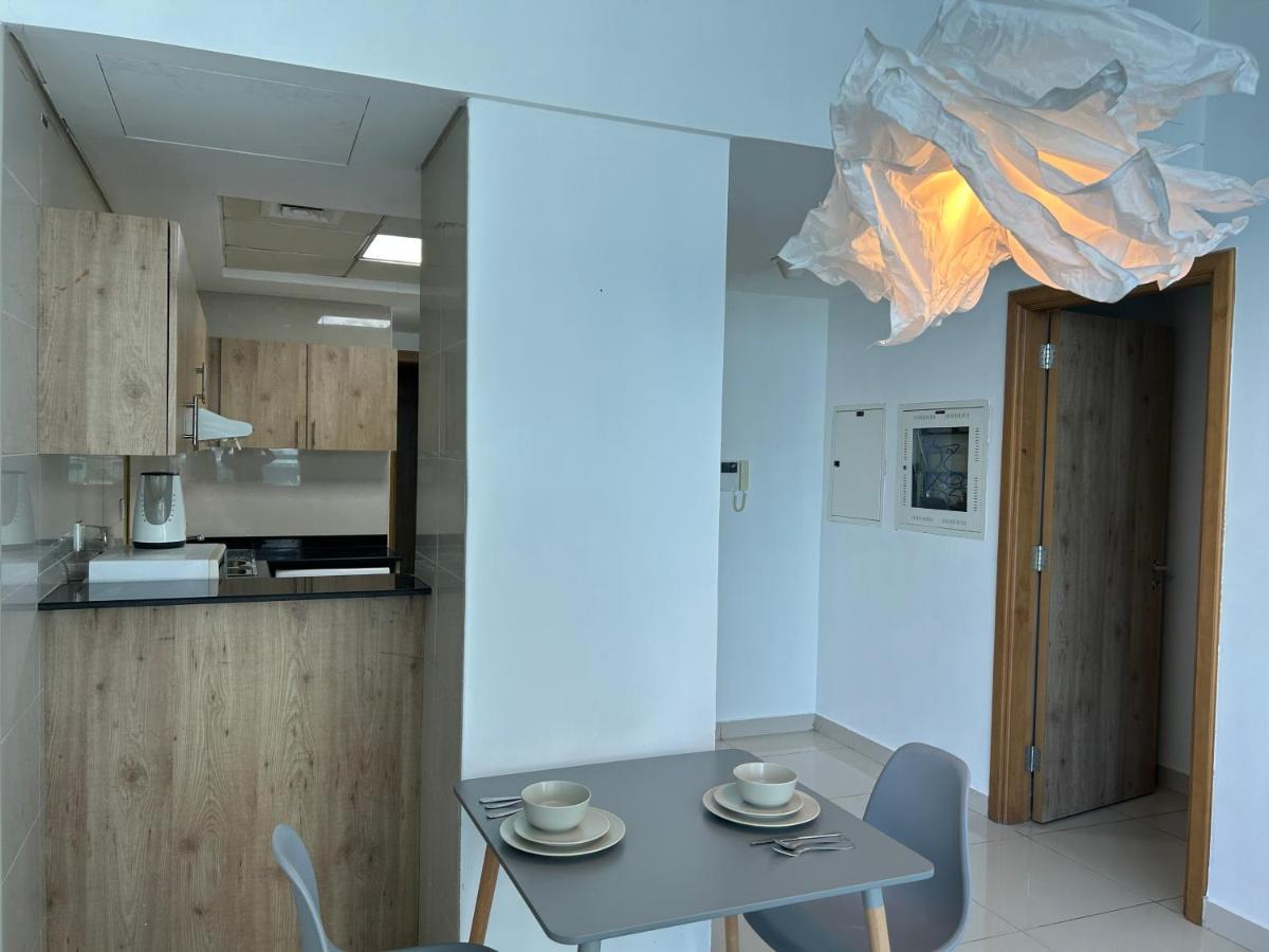 Golden Stay Vacation Homes continental tower marina
