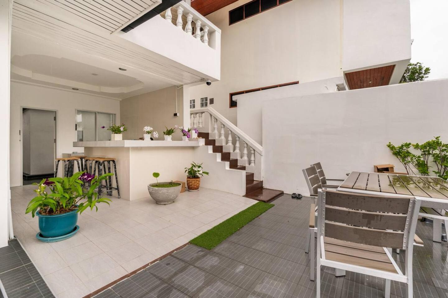 Kamala Fantasy 5 Bedroom Modern Private Pool Villa