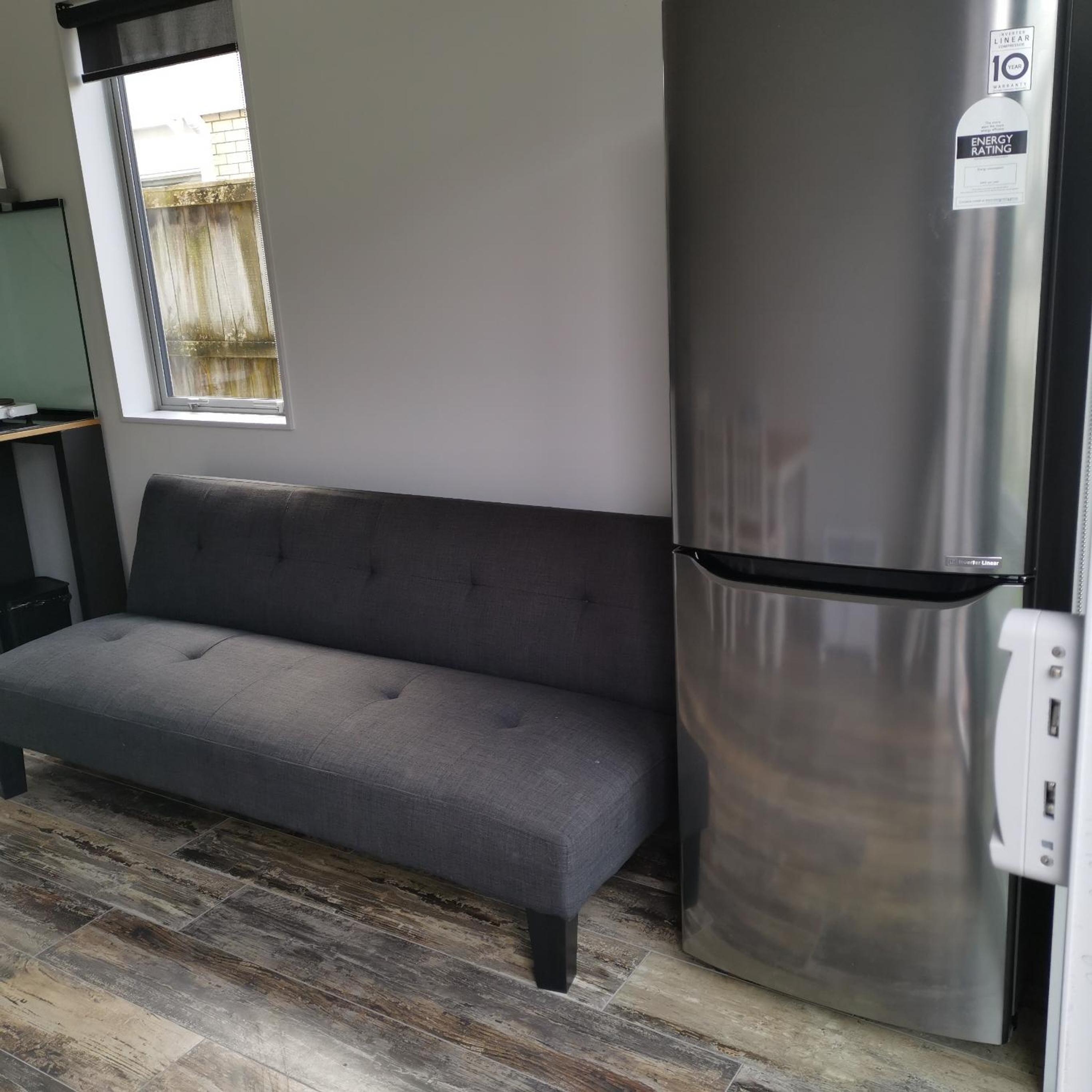 Cozy granny flat B&B view 3