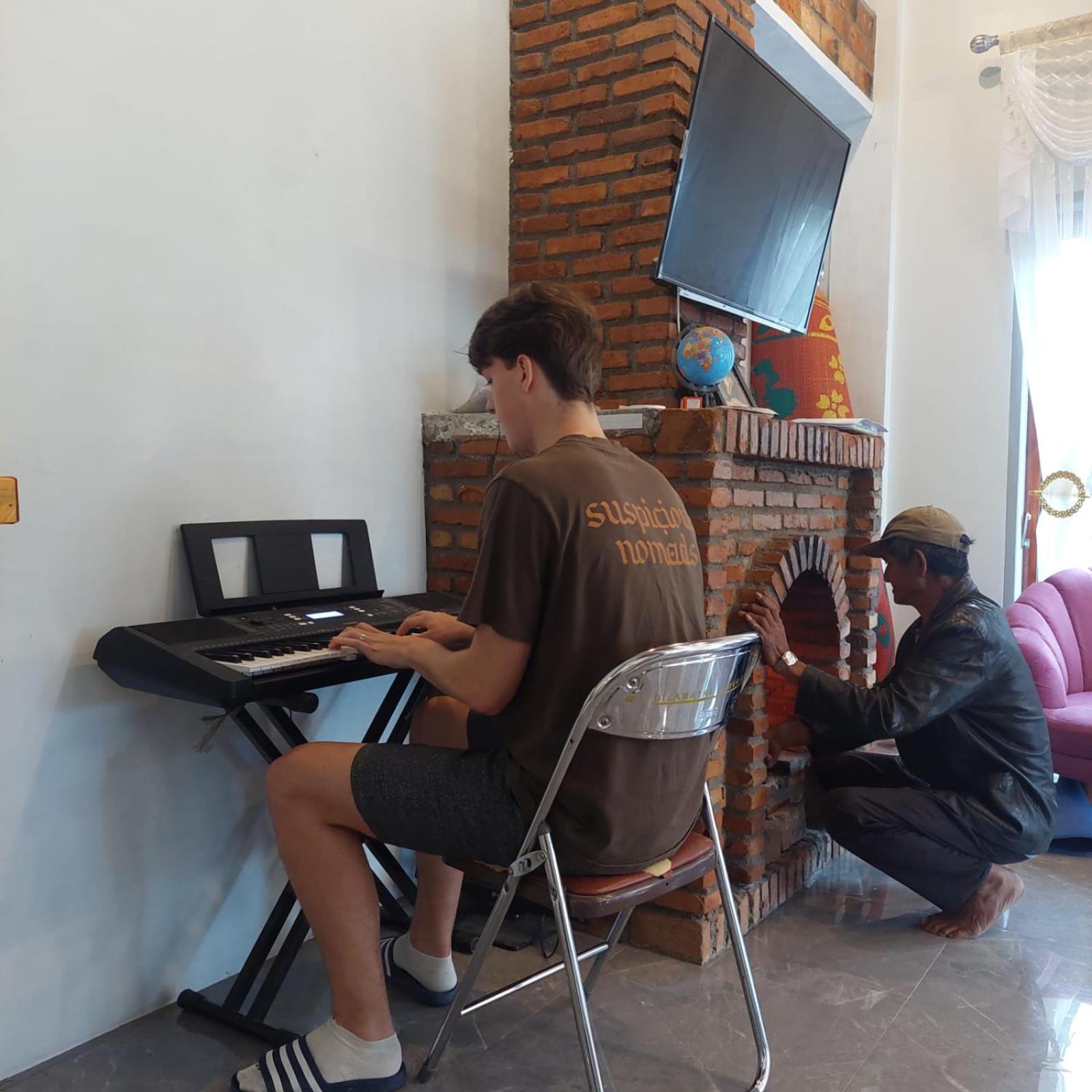 Photo 32