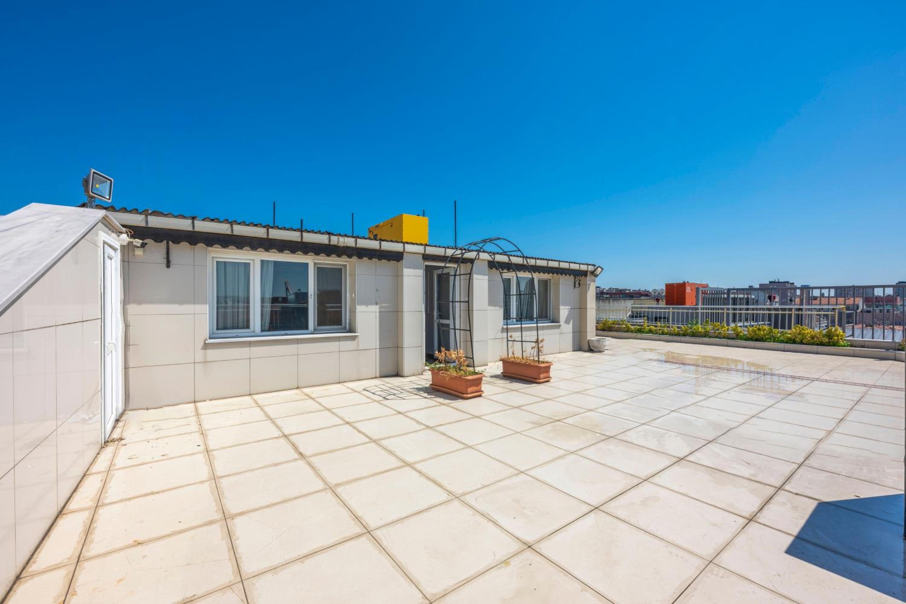 Comfort Suites Otel - Image 37