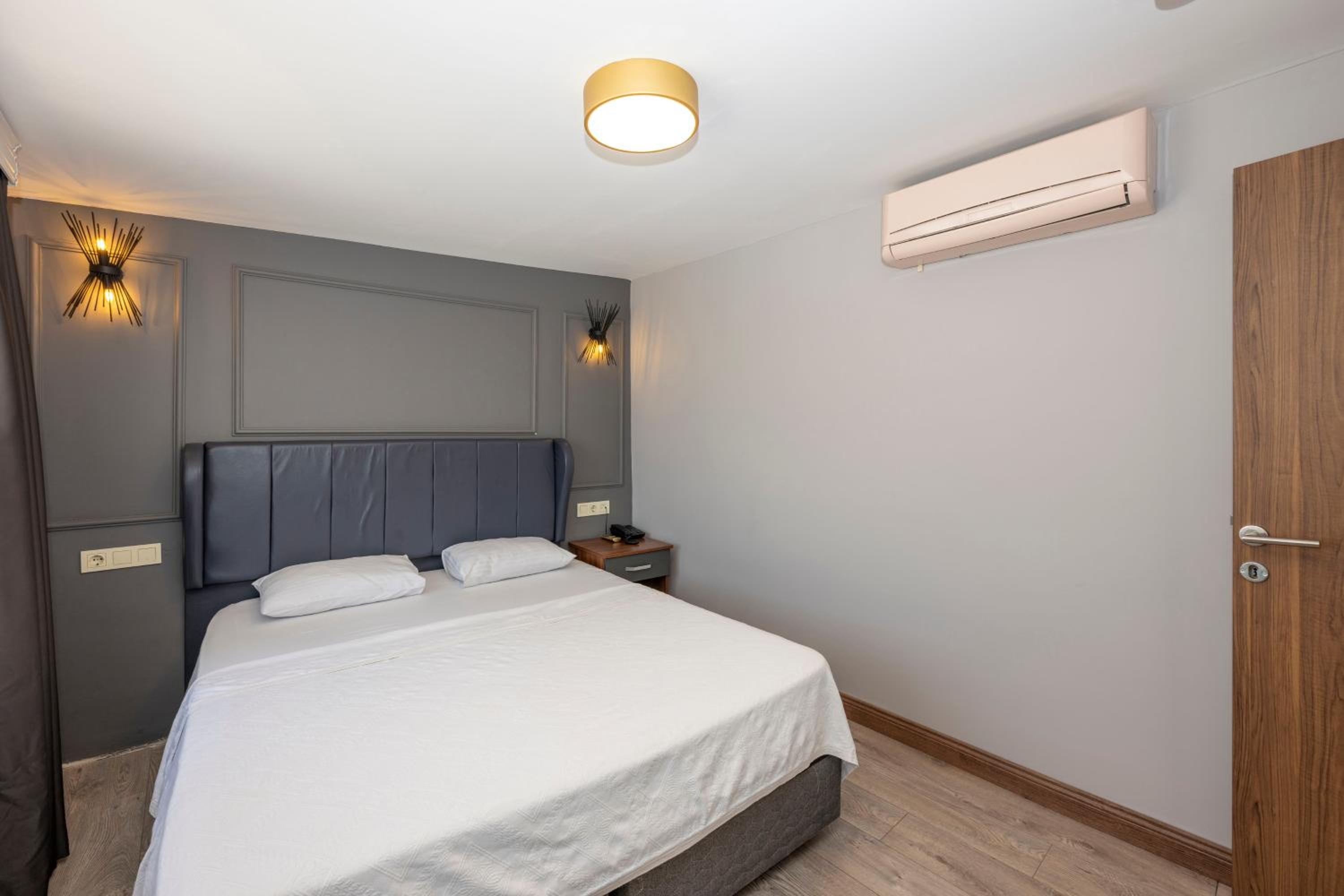 Comfort Suites Otel - Image 33