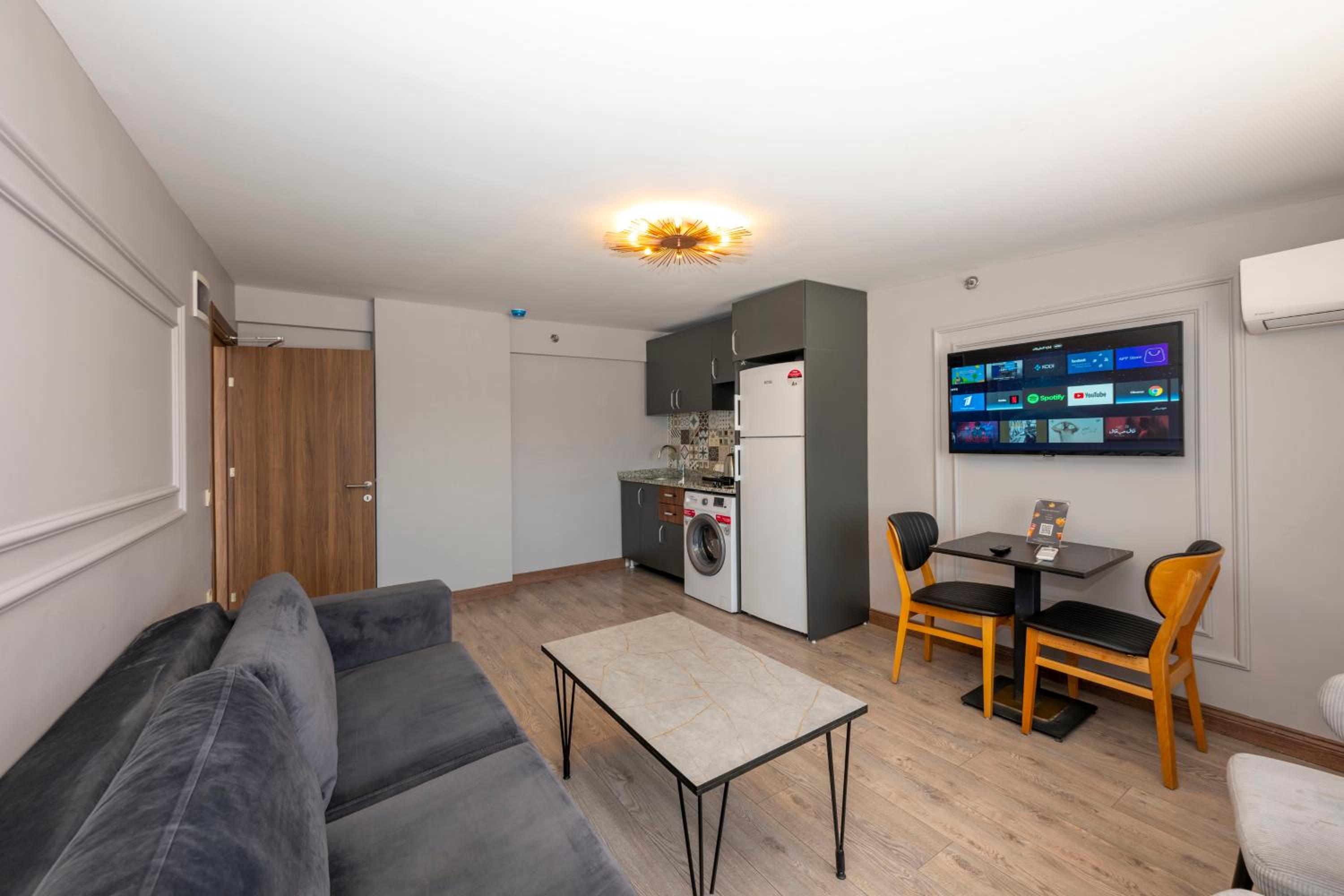 Comfort Suites Otel - Image 32