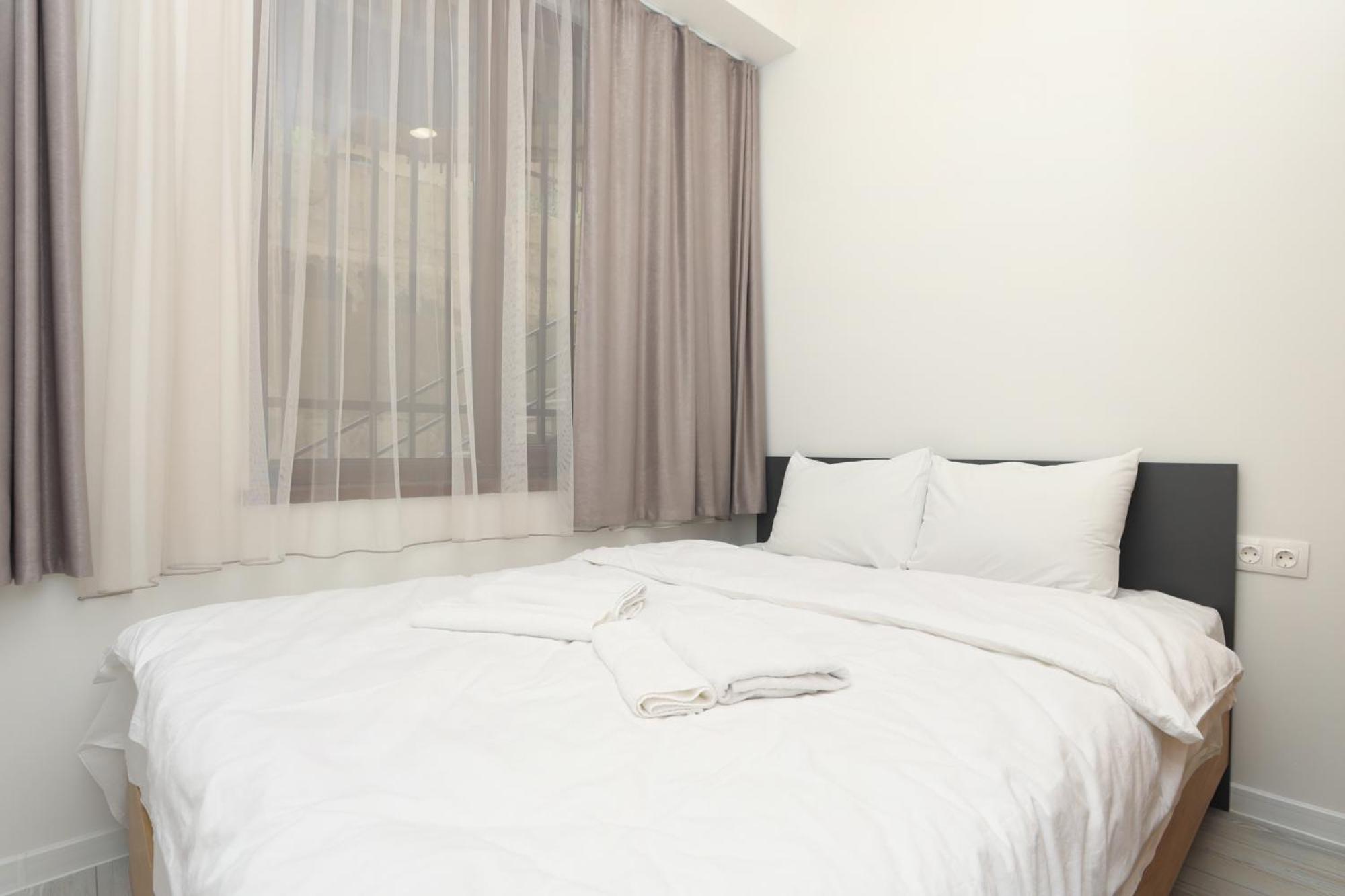 Apart-hotel on Saryan Str 26-3