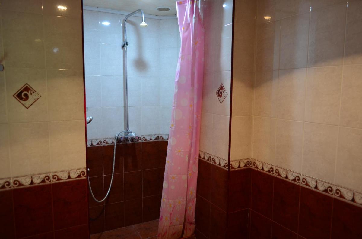 Aghasu Tun B&B