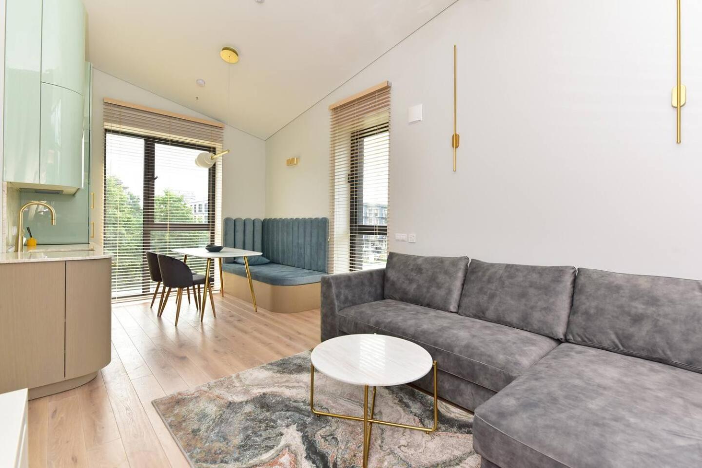 Apartment 7F view 5