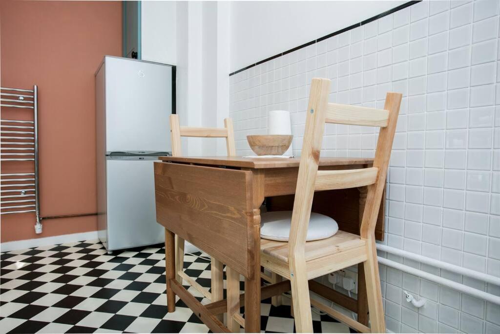 Lovely 1 Bedroom Apartment w/ Balcony in Dalston
