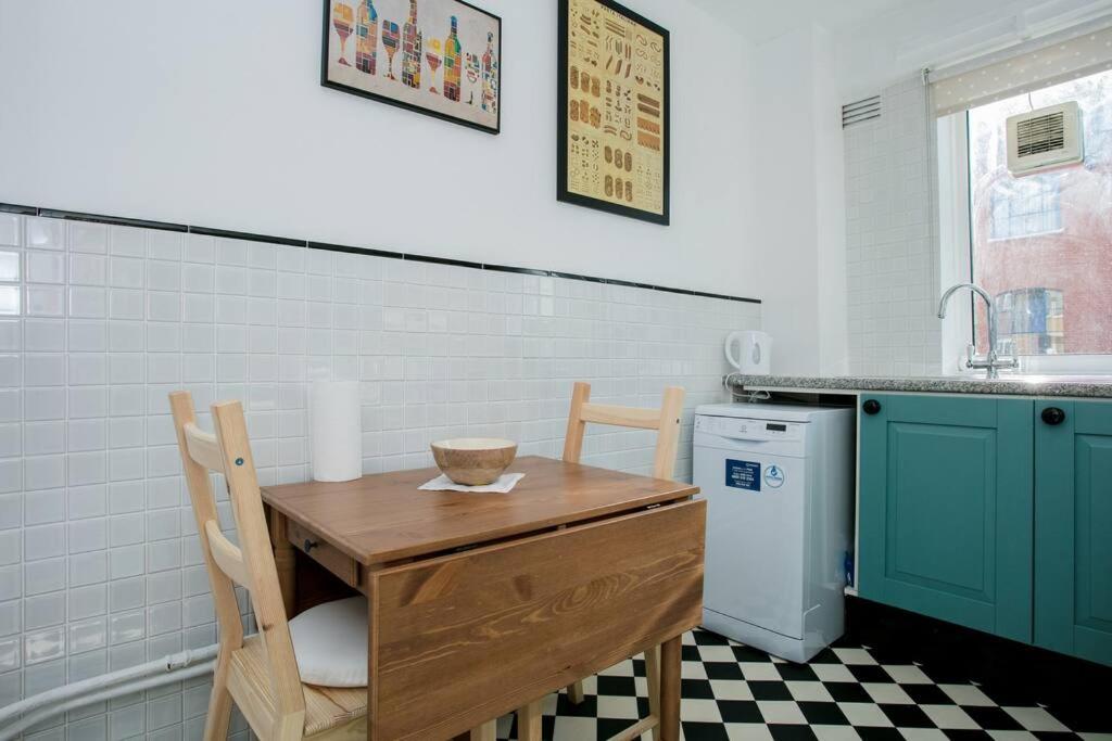 Lovely 1 Bedroom Apartment w/ Balcony in Dalston