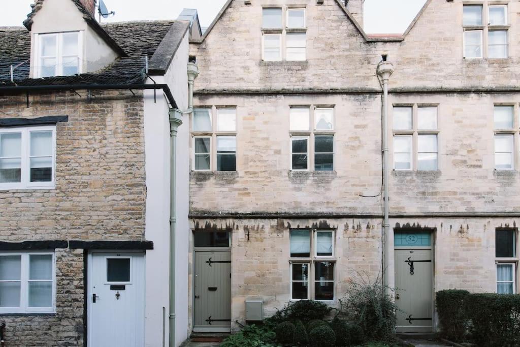 Beautiful house, Cirencester centre, parking view 5