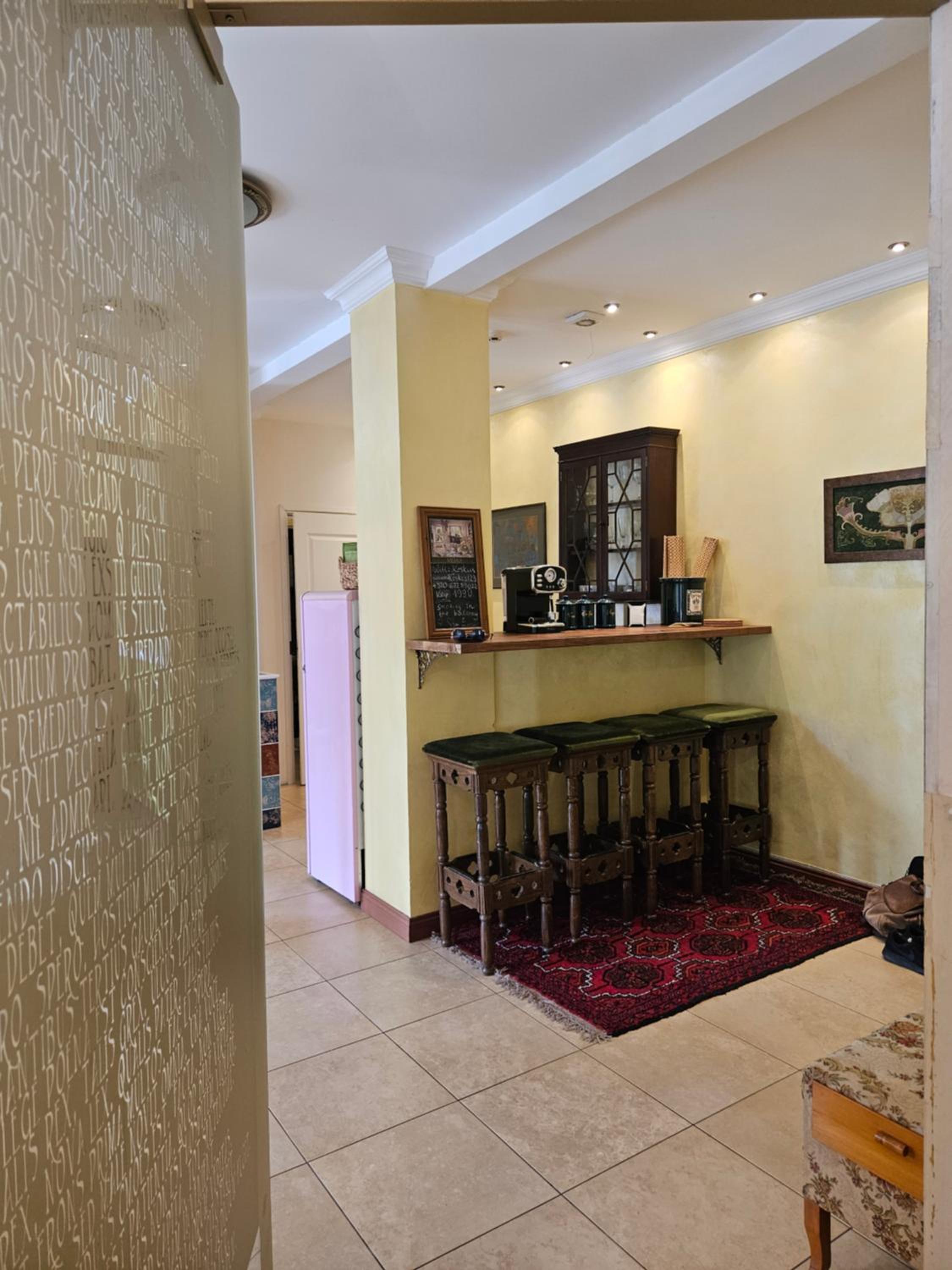 Barrister's apartments with fireplace view 4