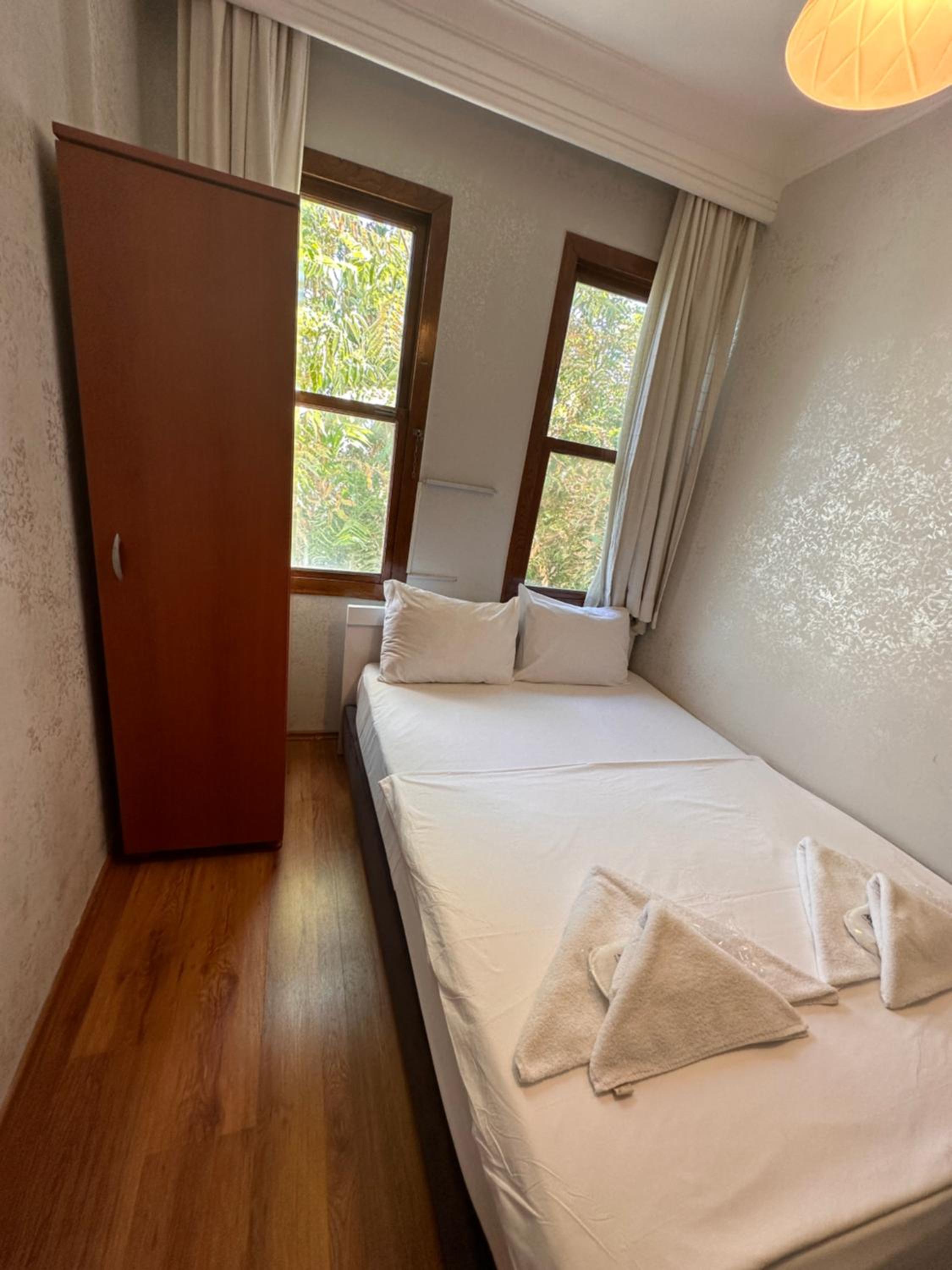 Hotel Antique - Image 20