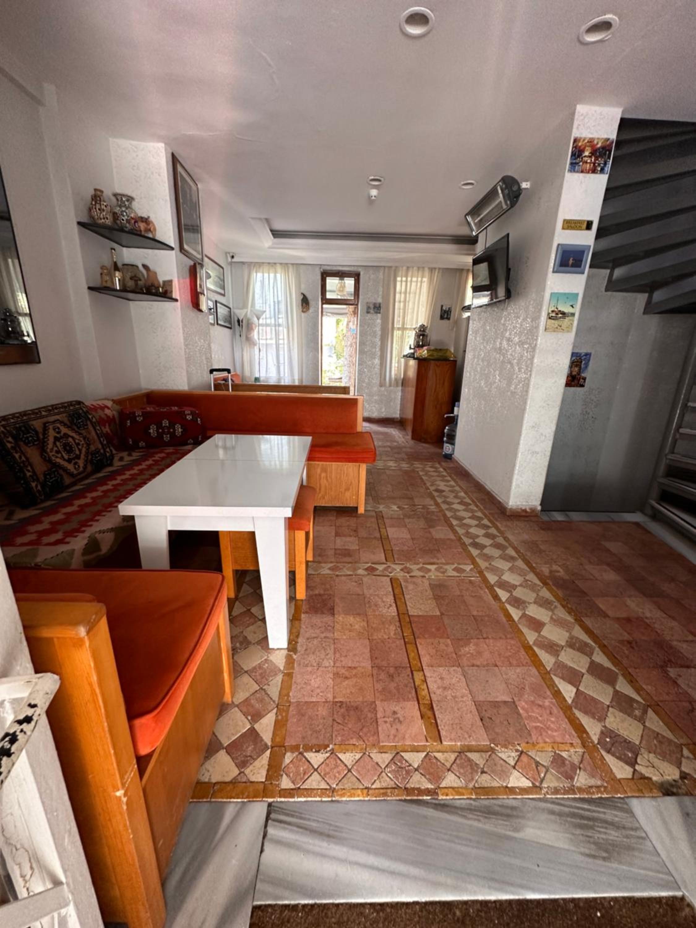 Hotel Antique - Image 22