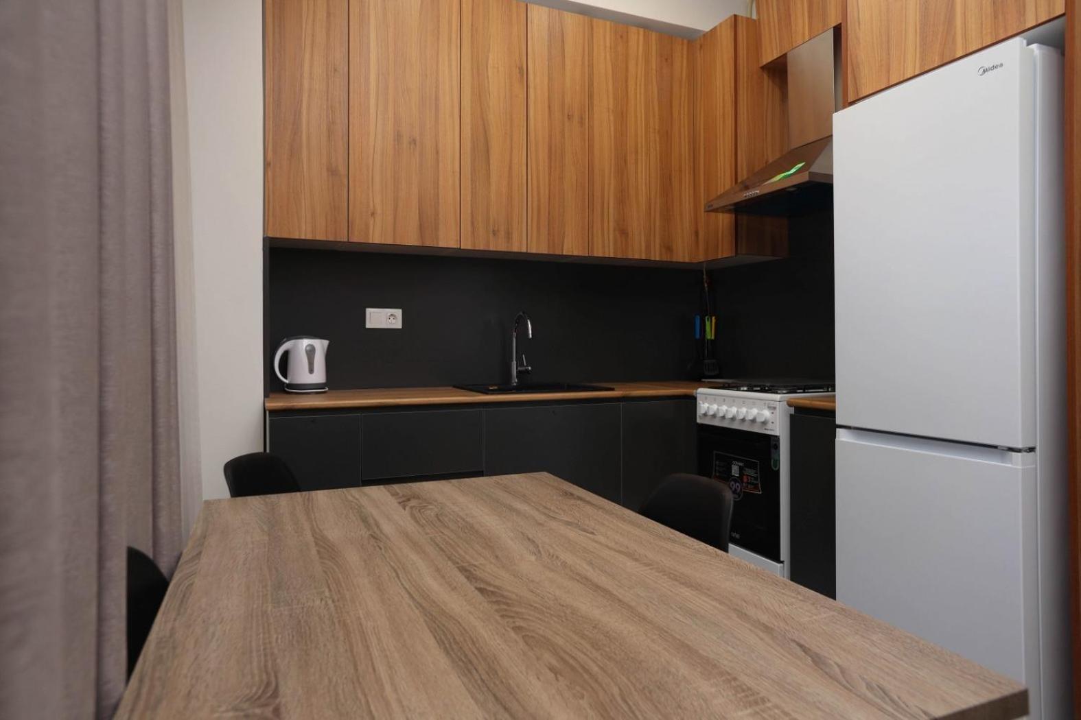 Apart-hotel on Saryan Str 26-3