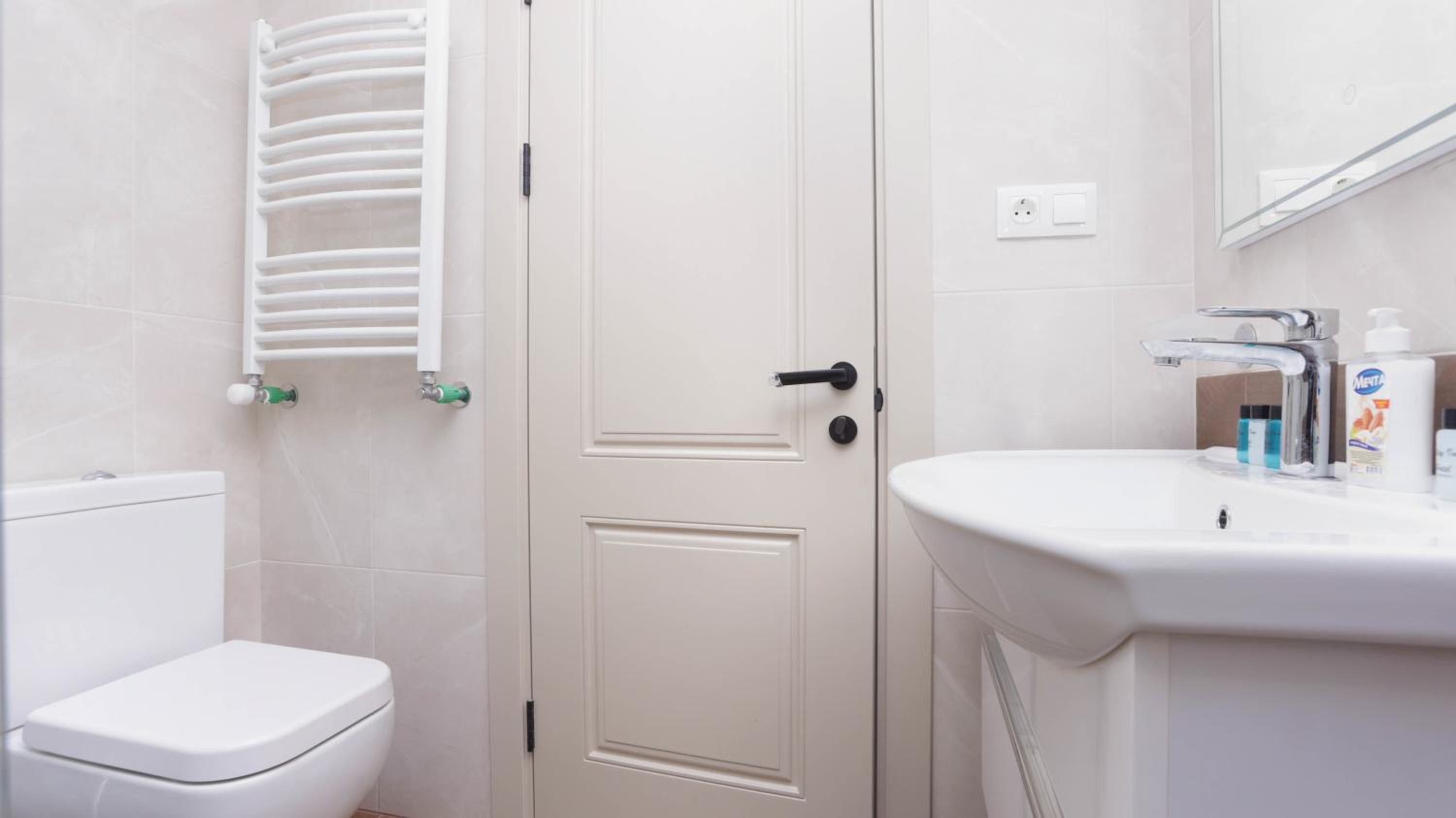 Apart-hotel on Saryan Str 26-3