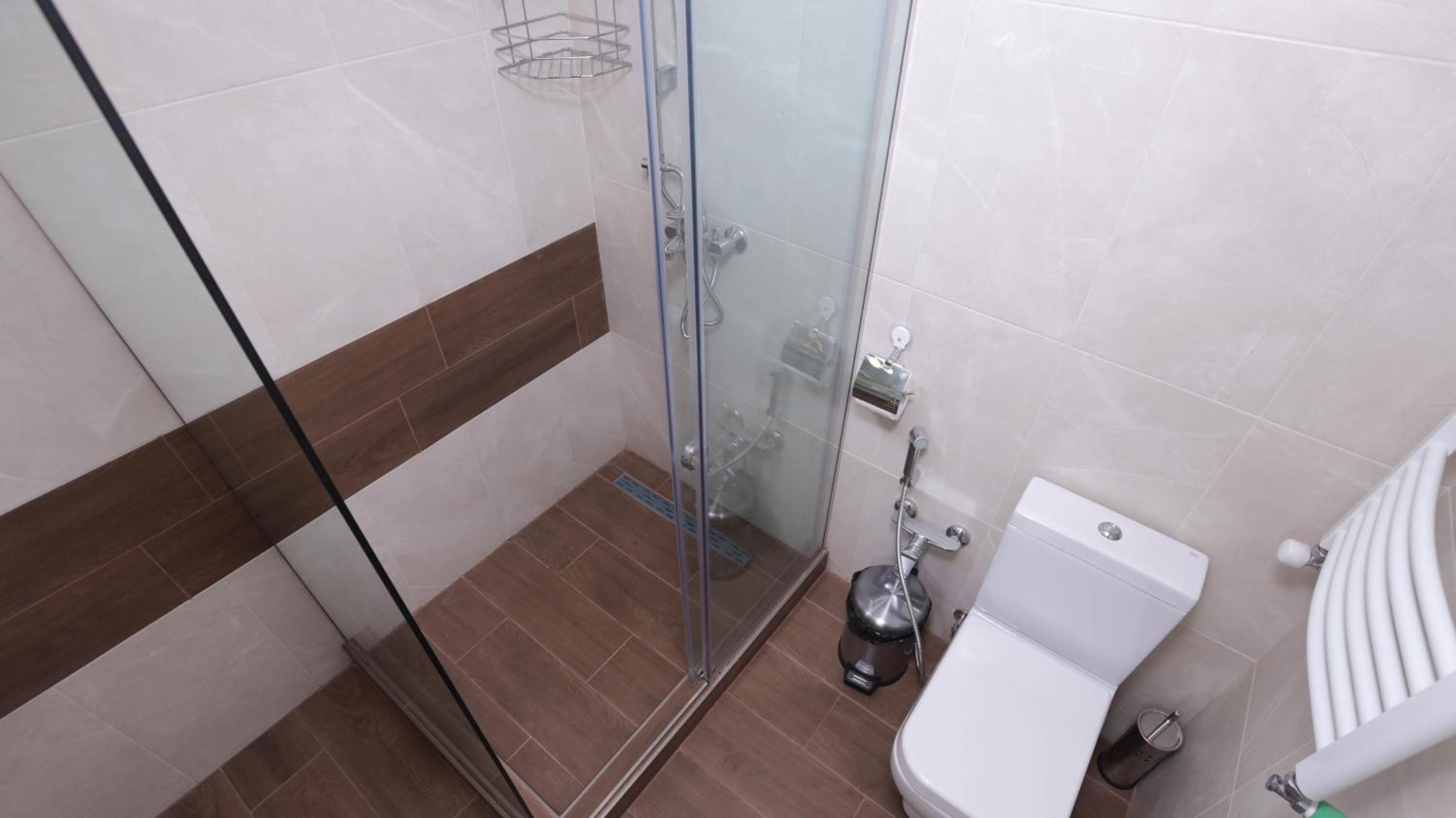 Apart-hotel on Saryan Str 26-3