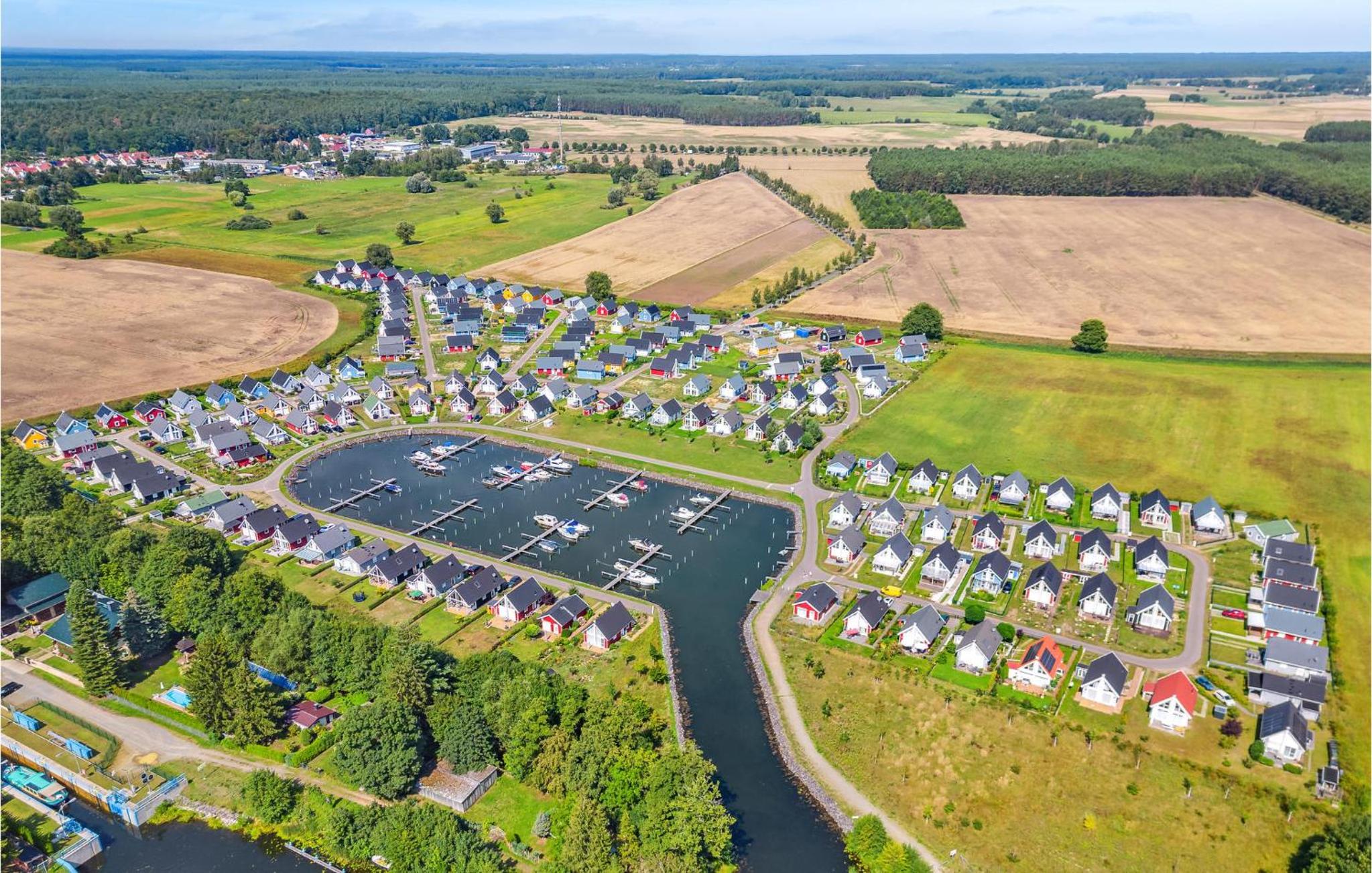 Awesome Home In Zerpenschleuse