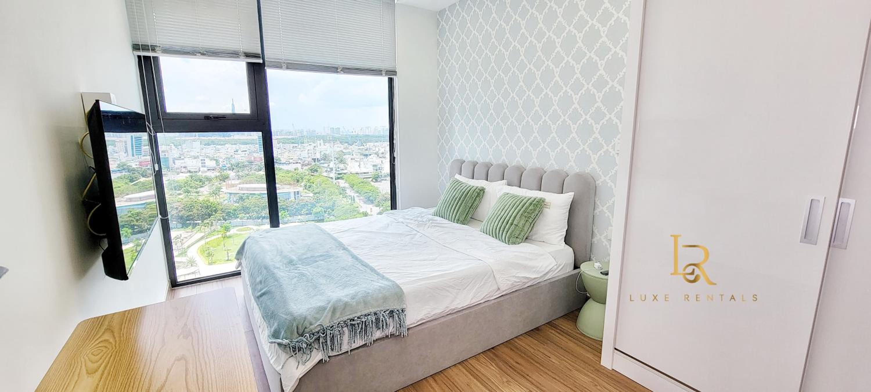Luxury 2BR Condo in District 7