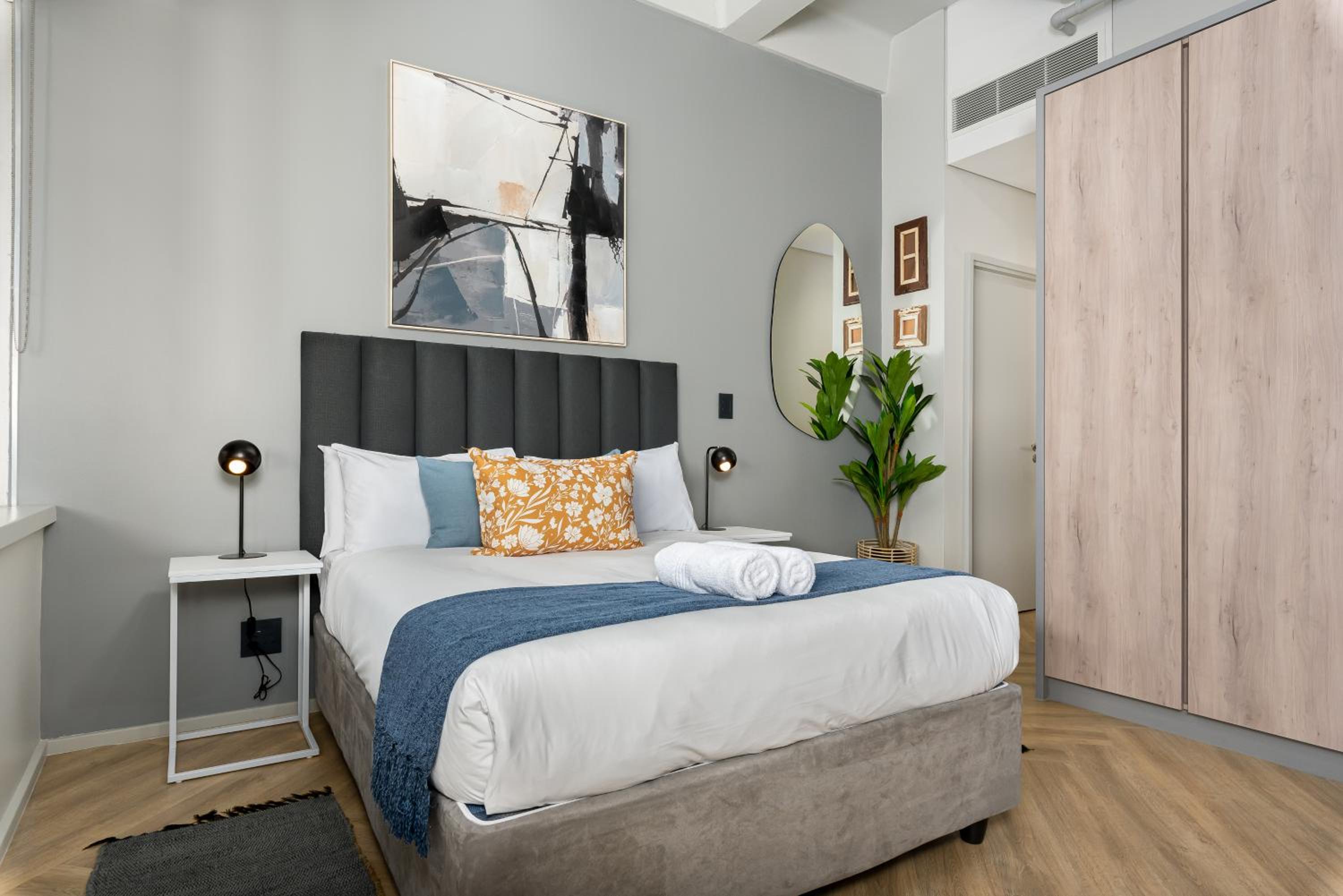 One Thibault Luxury Apartments