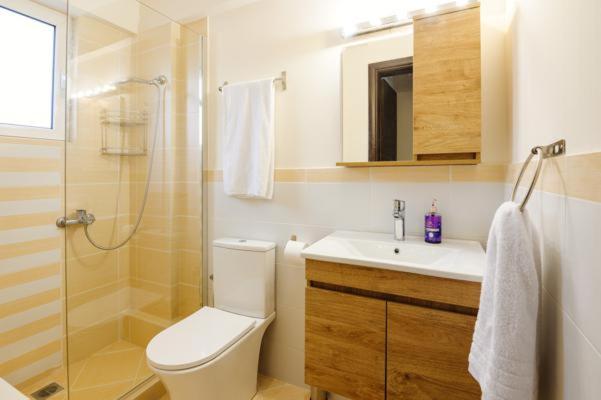 Marathon Luxury Suites - 2 bedroom view 5