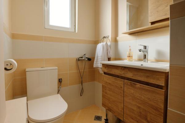 Marathon Luxury Suites - 2 bedroom view 4