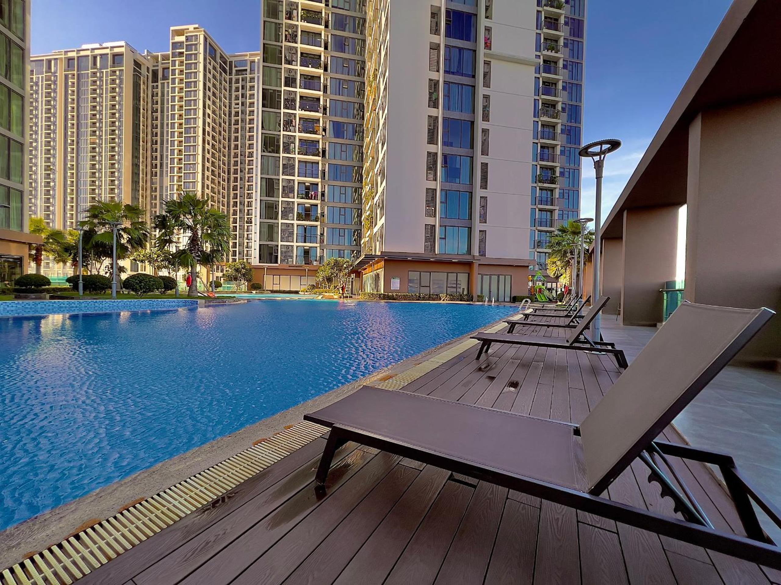Luxury 2BR Condo in District 7