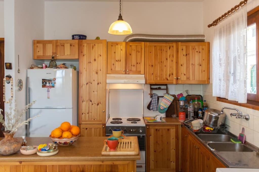 LESKA APARTMENT IN ARGYROUPOLI